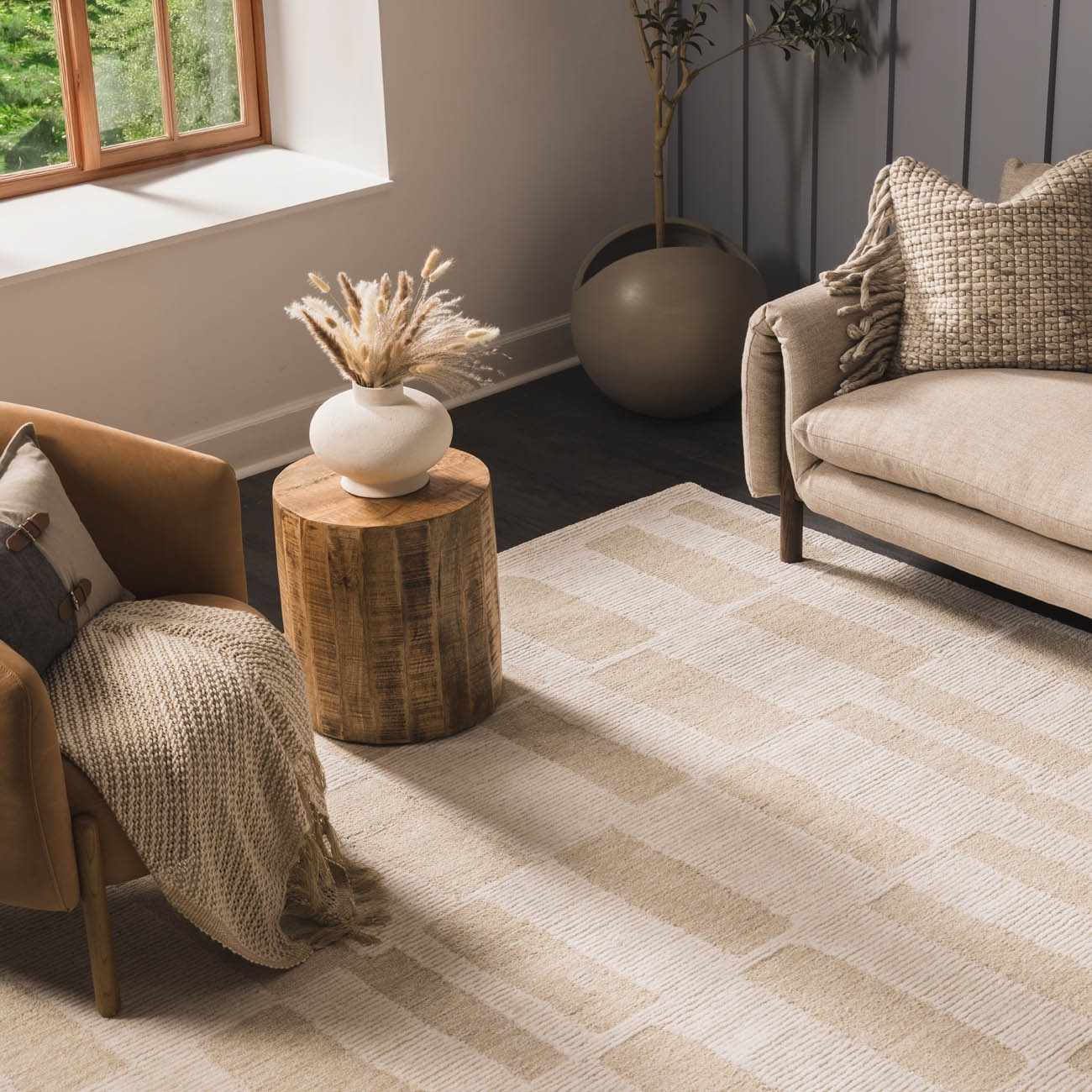 Teige Light Silver Area Rug - Image 10