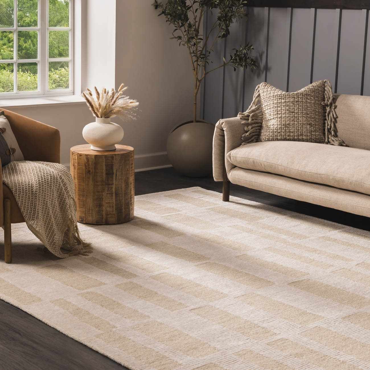 Teige Light Silver Area Rug - Image 2