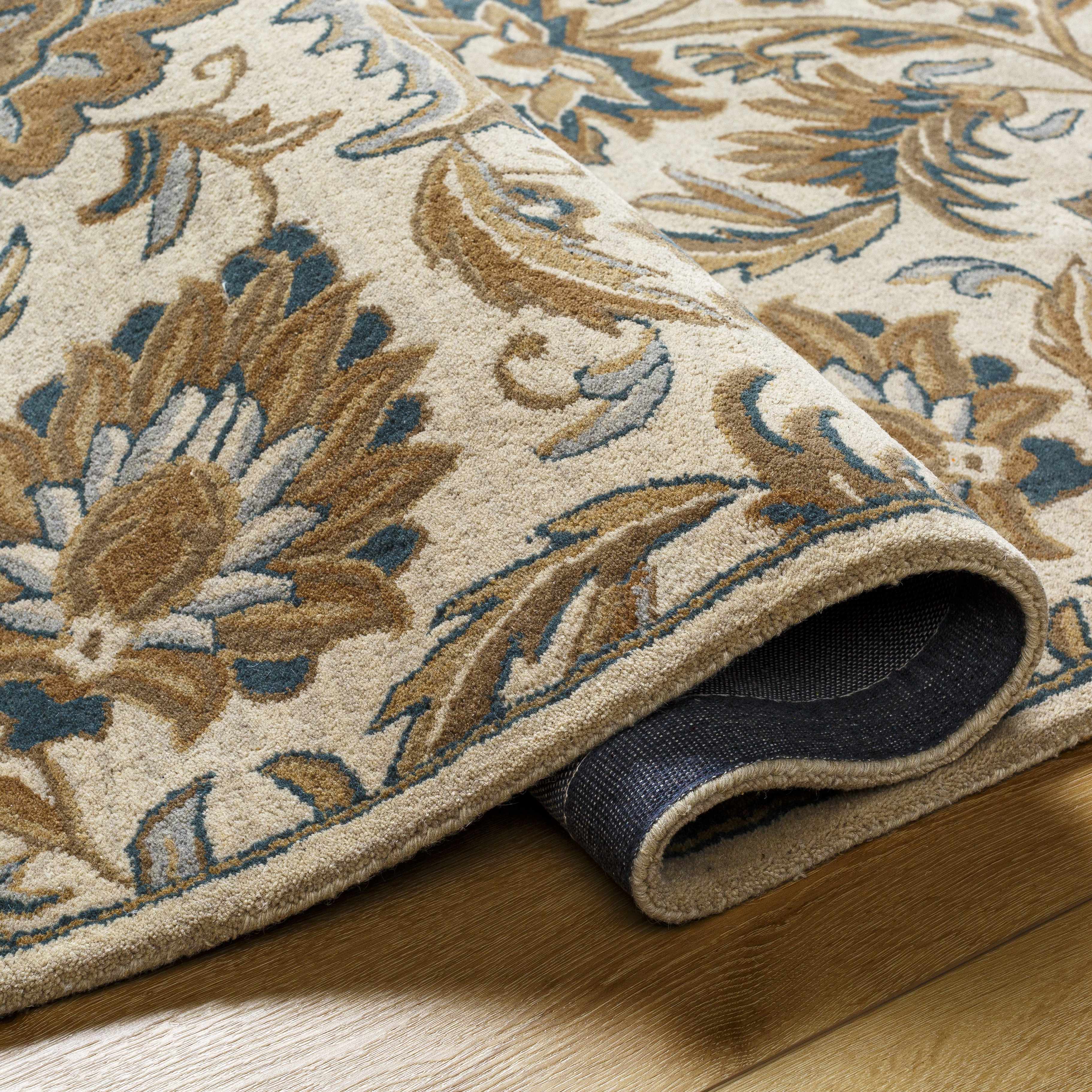 Teom Area Rug - Image 4
