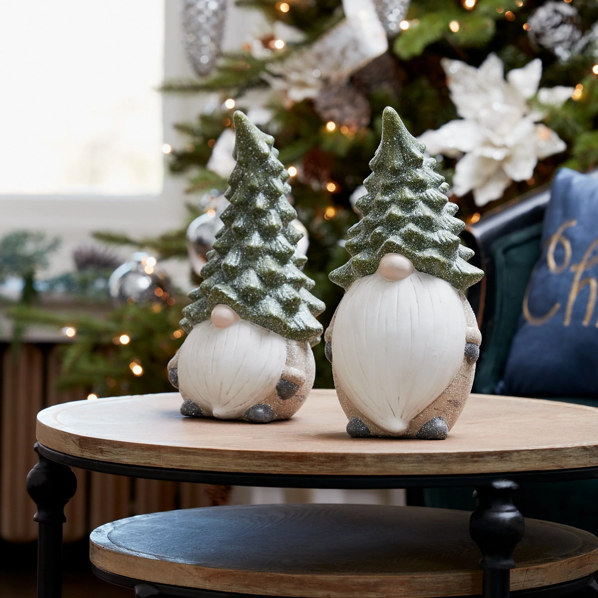 Terra Cotta Gnome Figurine with Pine Tree Hat (Set of 2) - Image 4