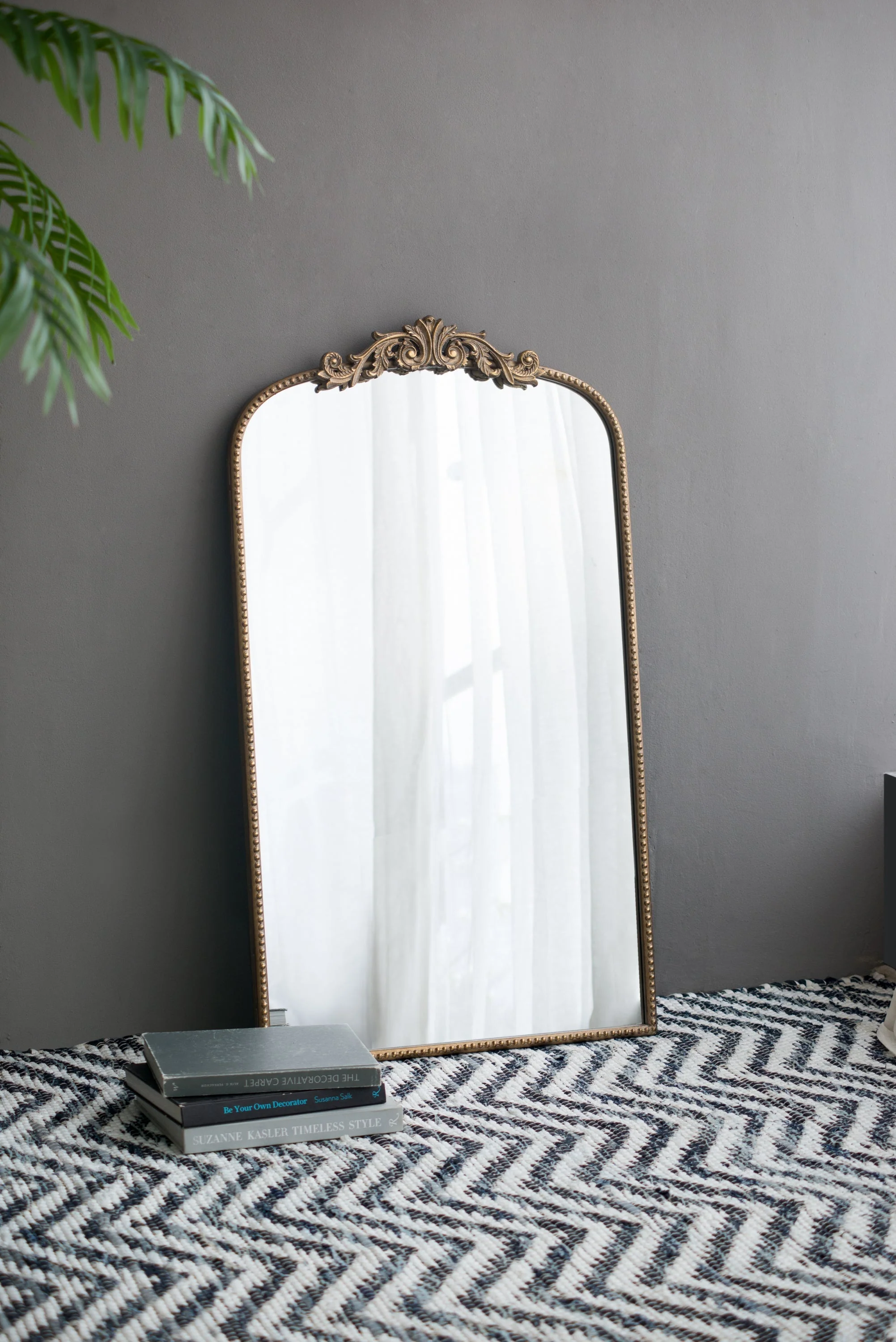 The Aurelia Mirror - Image 5