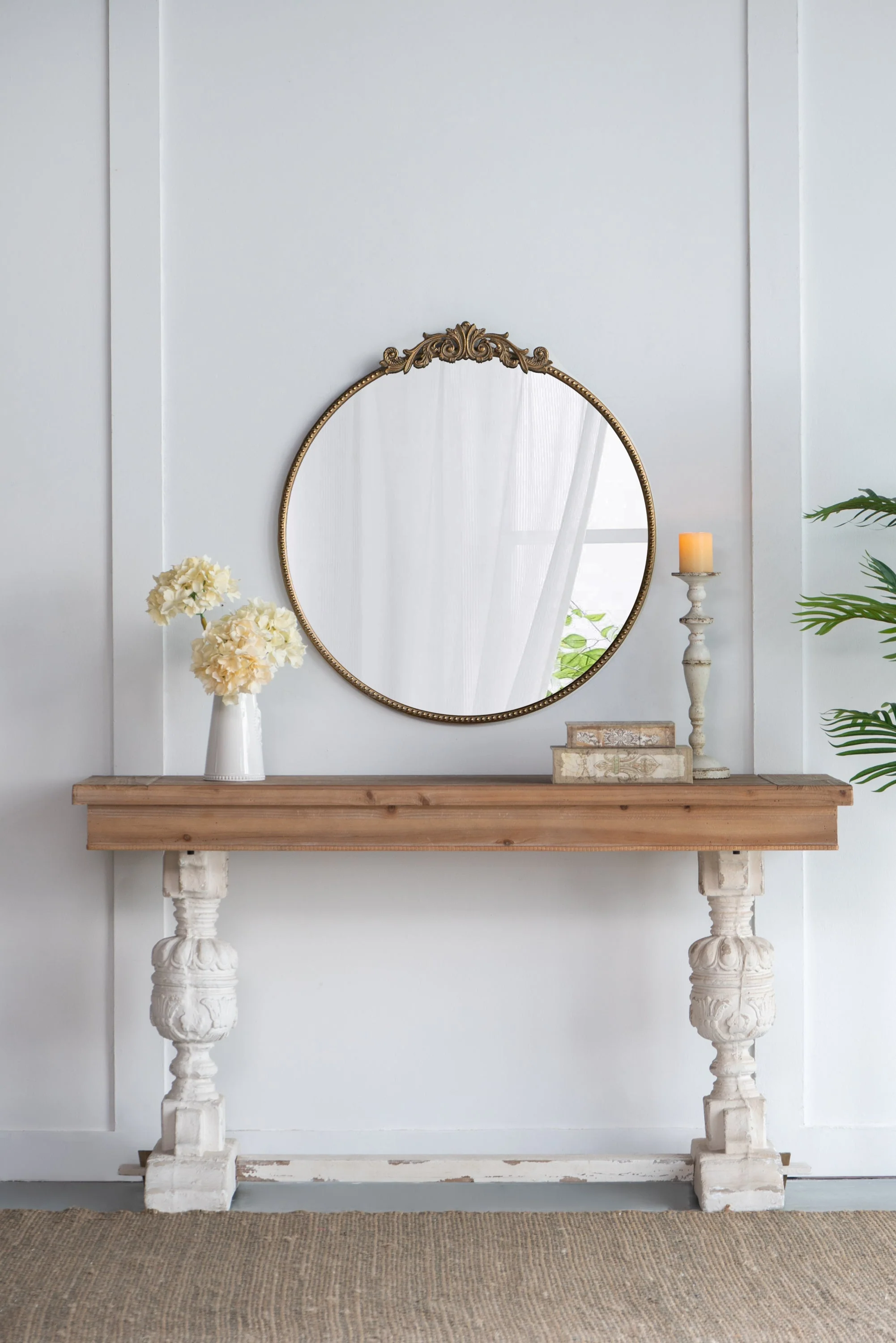 The Aurelia Round Mirror - Image 4