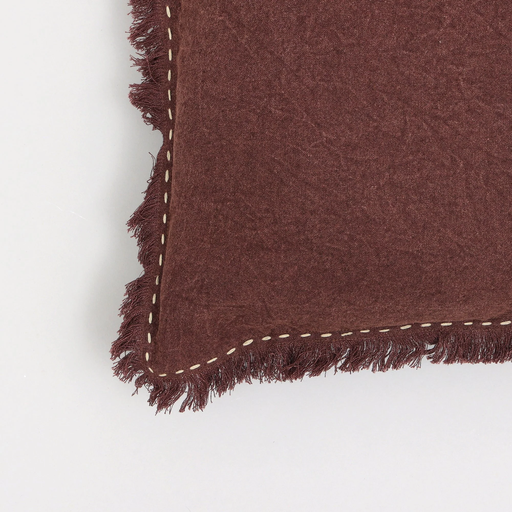 The Handwoven Fringe Cotton-Linen Pillow - Image 4