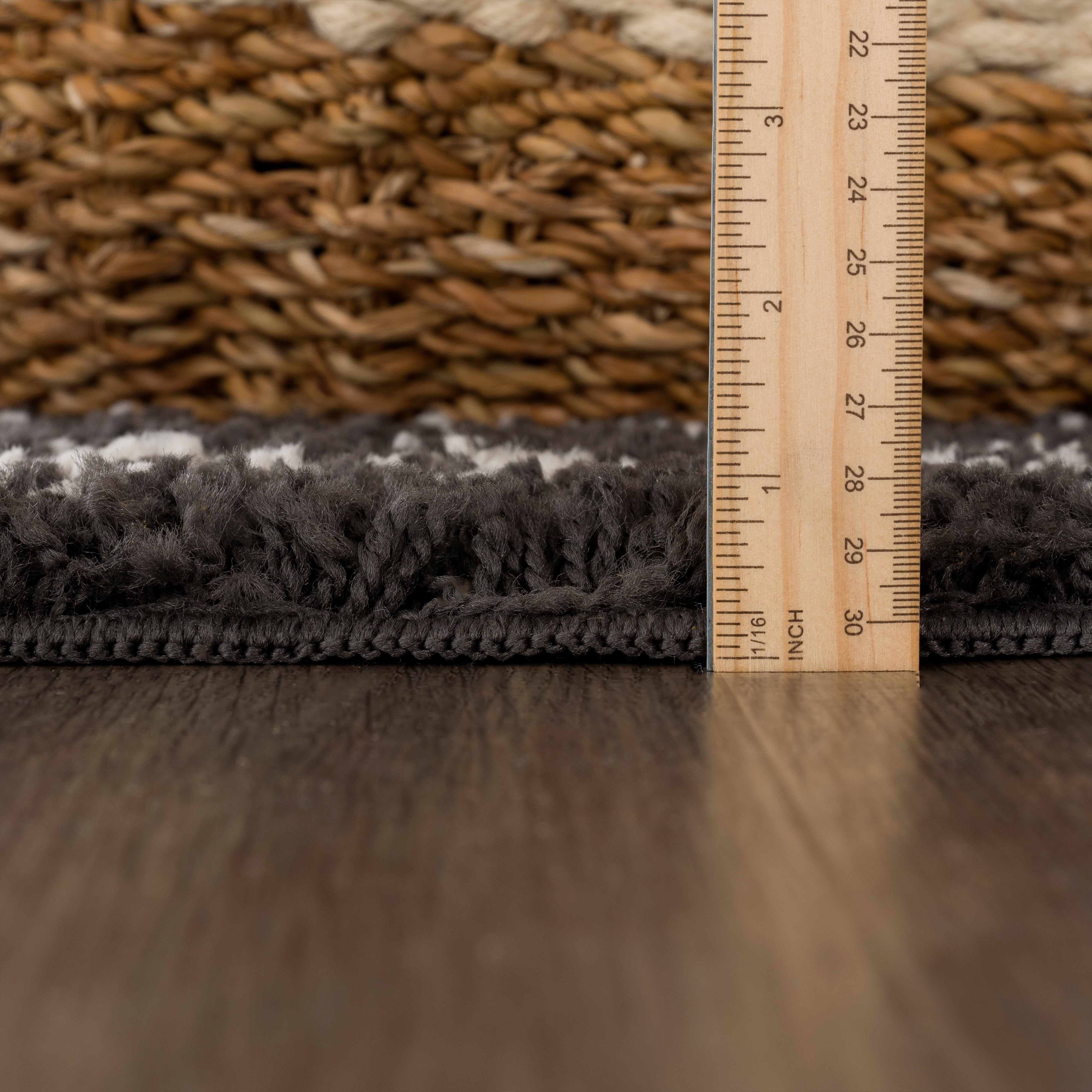 Thetford Black Berber Shag Rug - Clearance - Image 17