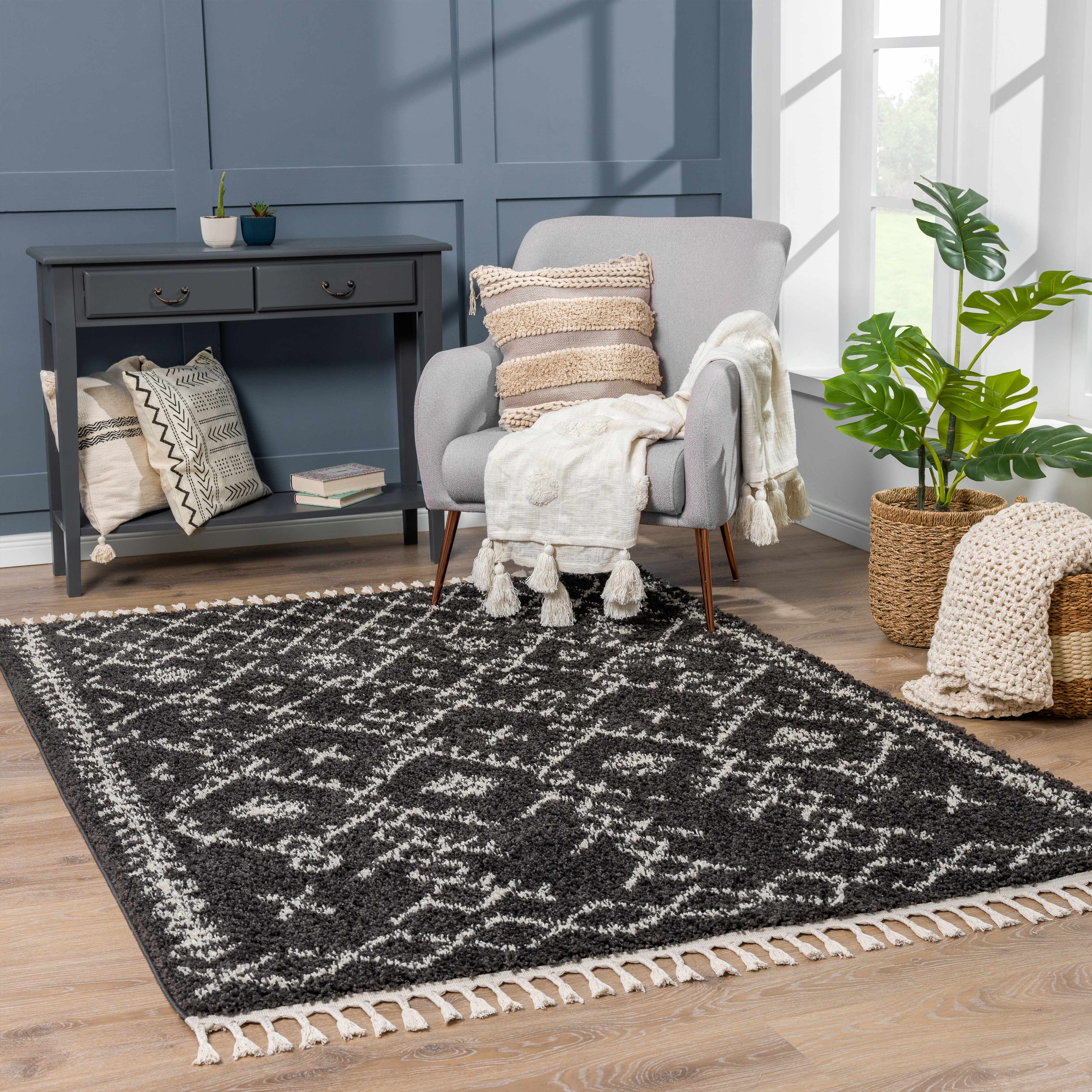 Thetford Black Berber Shag Rug - Clearance - Image 2