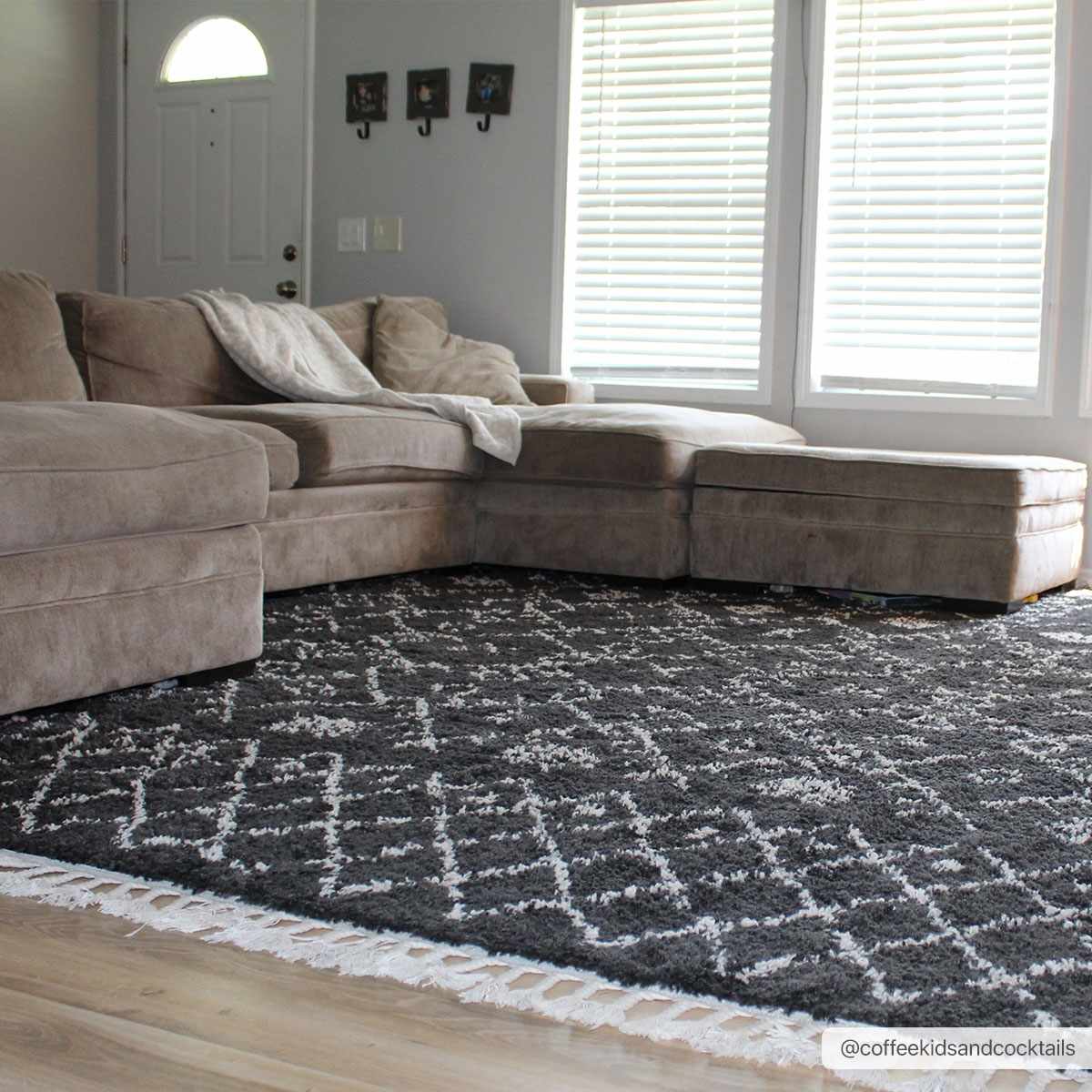 Thetford Black Berber Shag Rug - Clearance - Image 3
