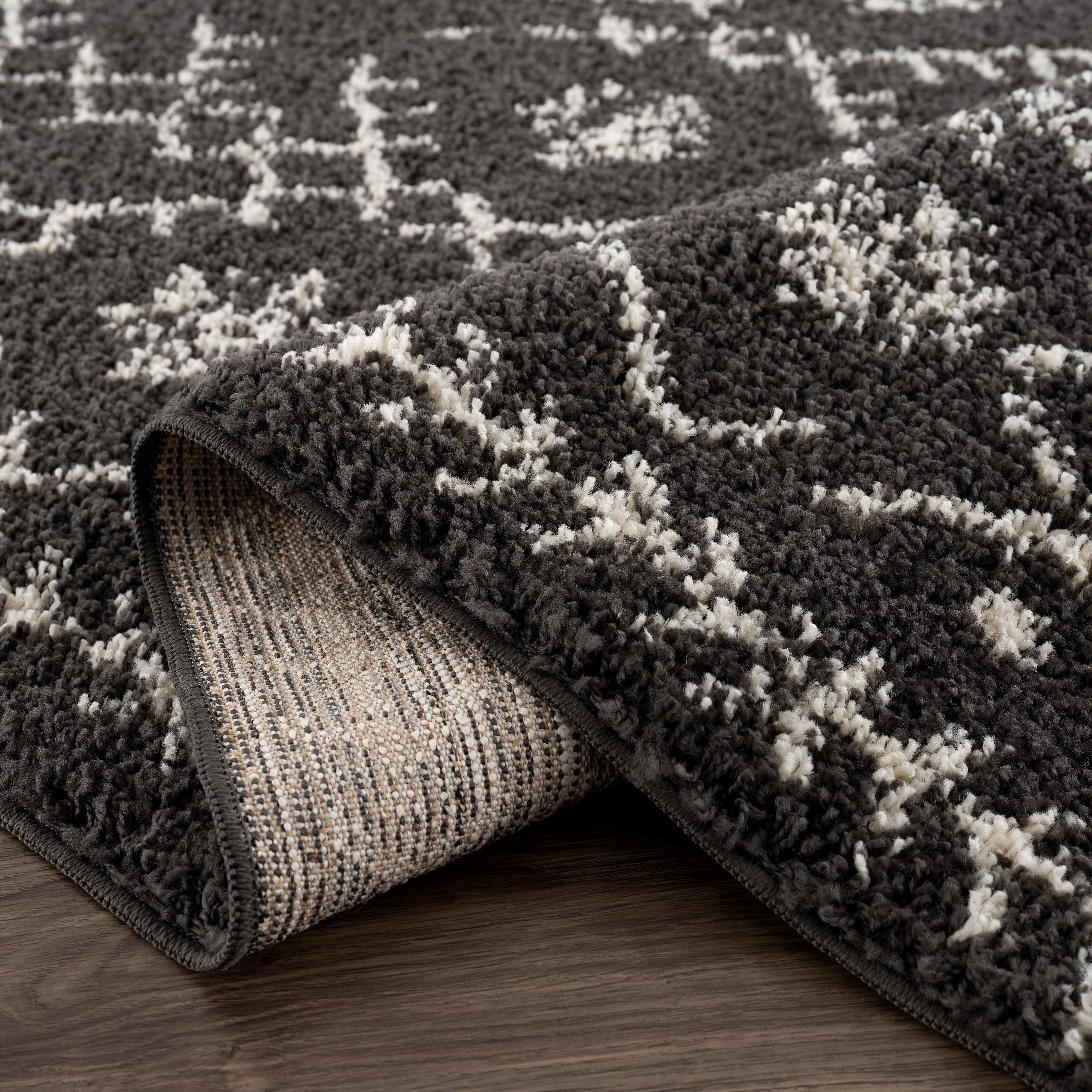 Thetford Black Berber Shag Rug - Clearance - Image 8