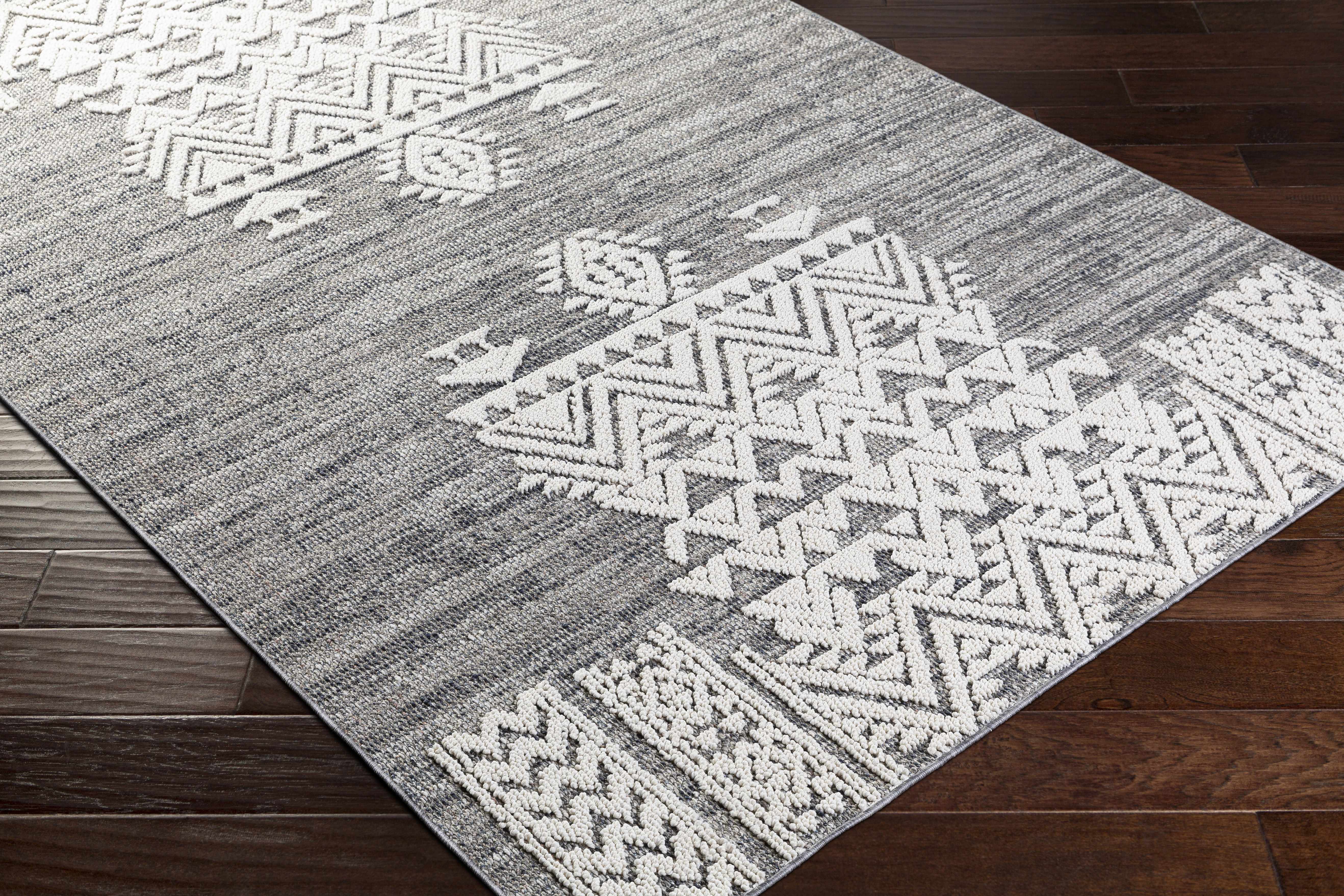 Thorntonville Outdoor Rug - Clearance - Image 7