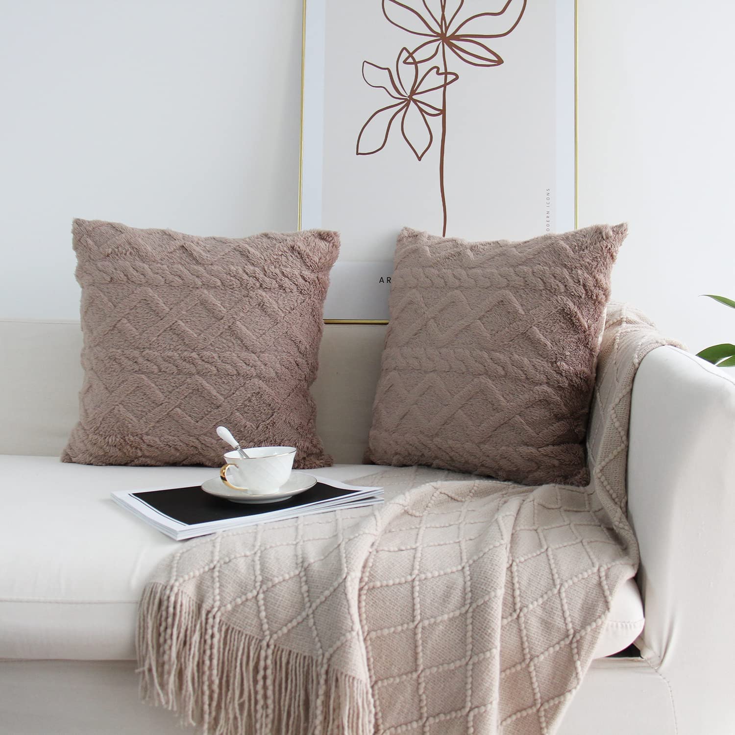 Throw pillow SUPER SOFT 3D  Geometric PATTERN Fur  Pack of 2 throw pillows WITH 450g insert 18"x18" - Image 8