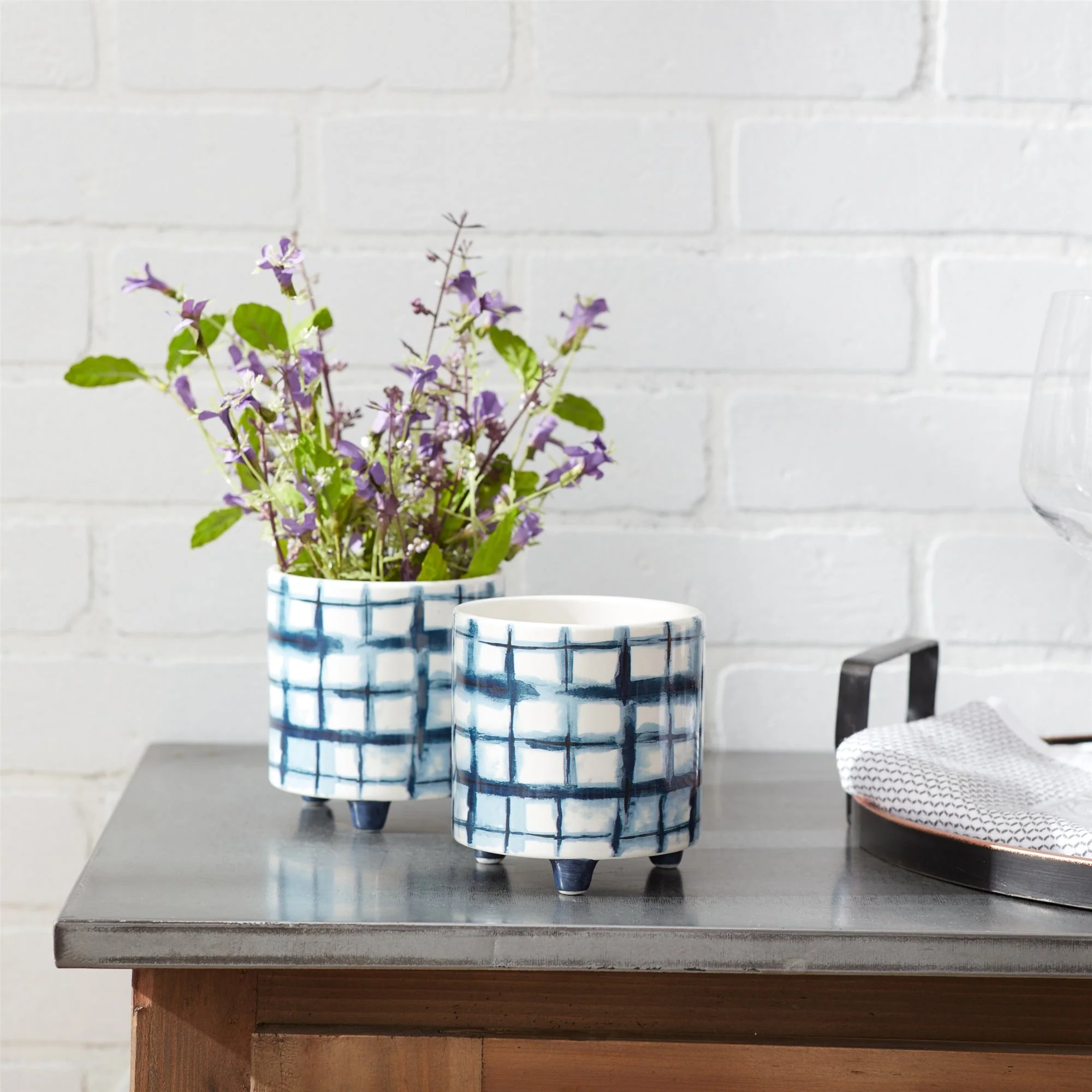 Tie-Dye Design Footed Planter (Set of 2) - Image 3