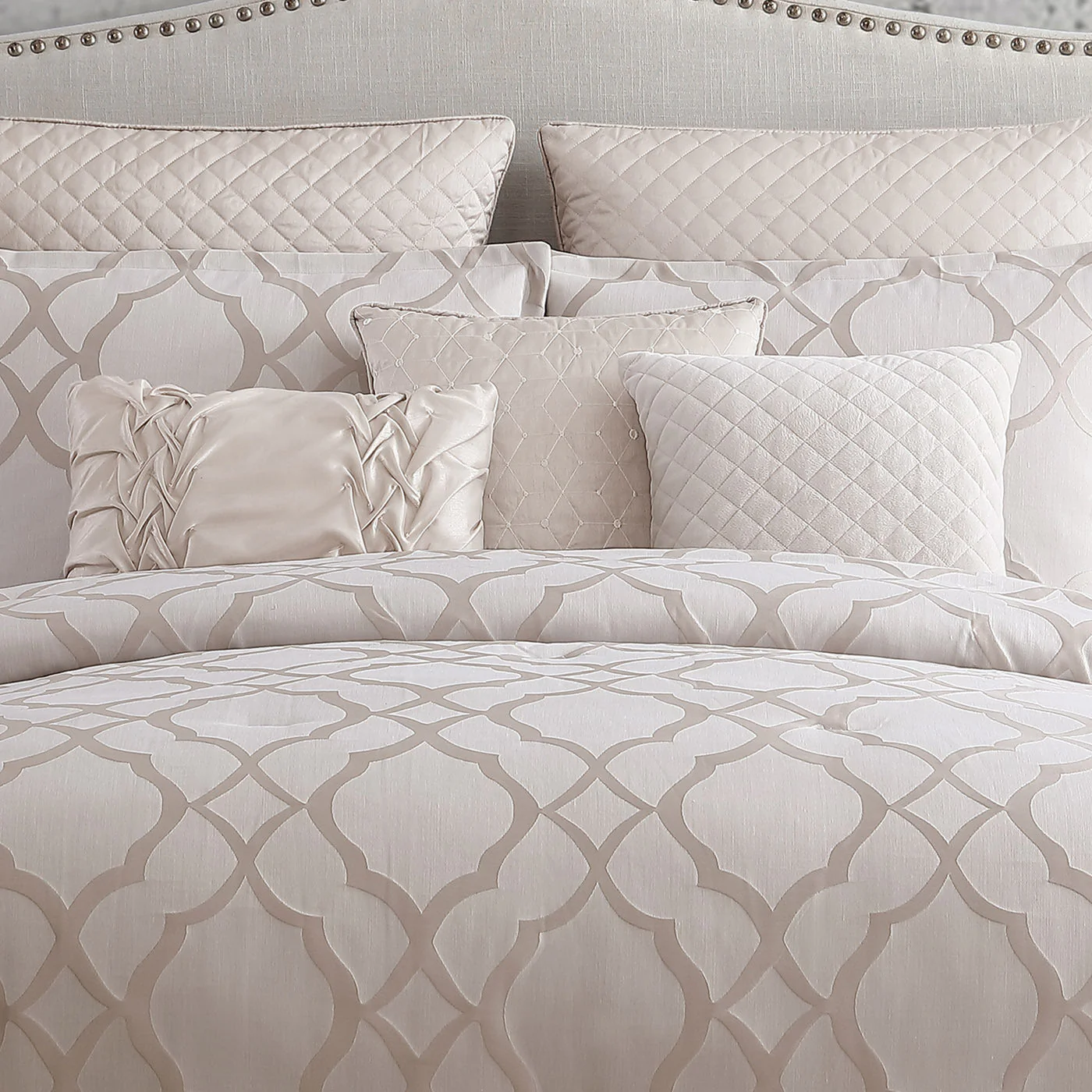 Tinley White and Silver Jacquard Comforter Ensemble - Image 2