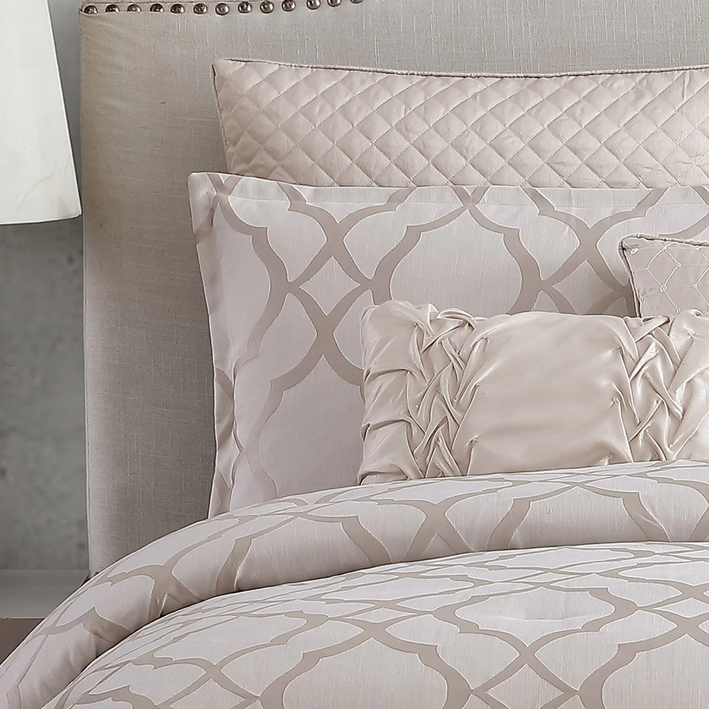 Tinley White and Silver Jacquard Comforter Ensemble - Image 3