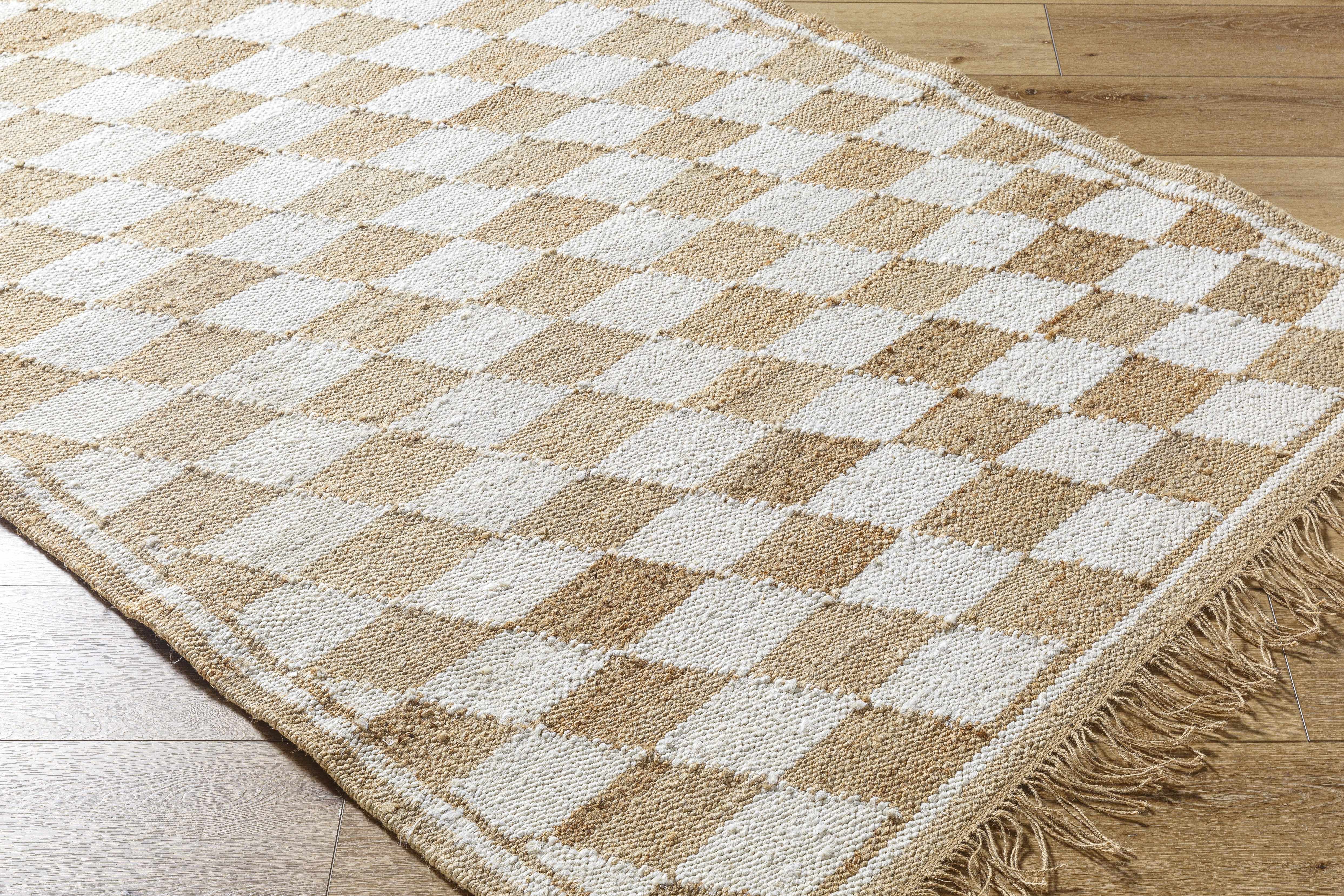 Tiria Diamond Checkered Jute Tasseled Rug - Image 3