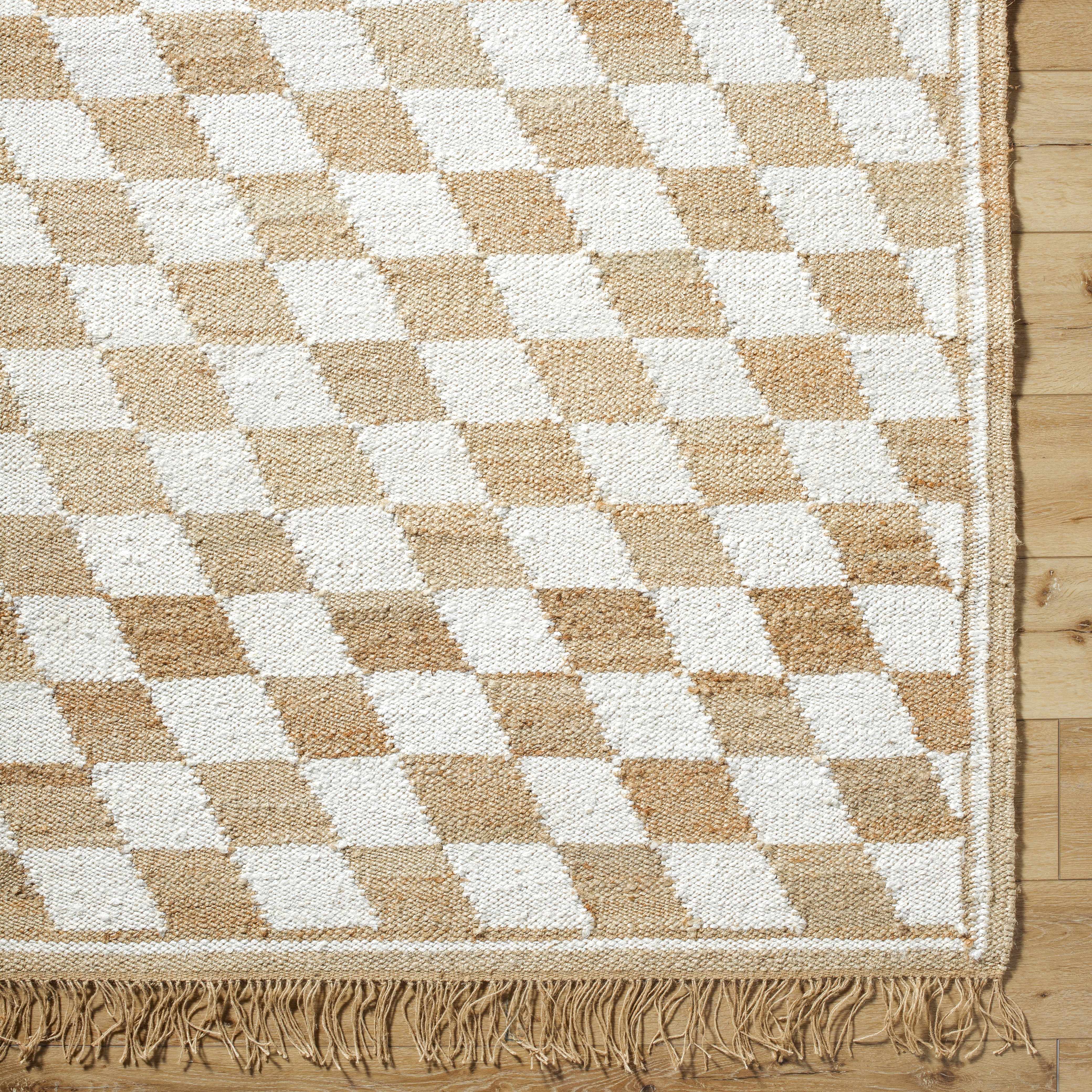 Tiria Diamond Checkered Jute Tasseled Rug - Image 7