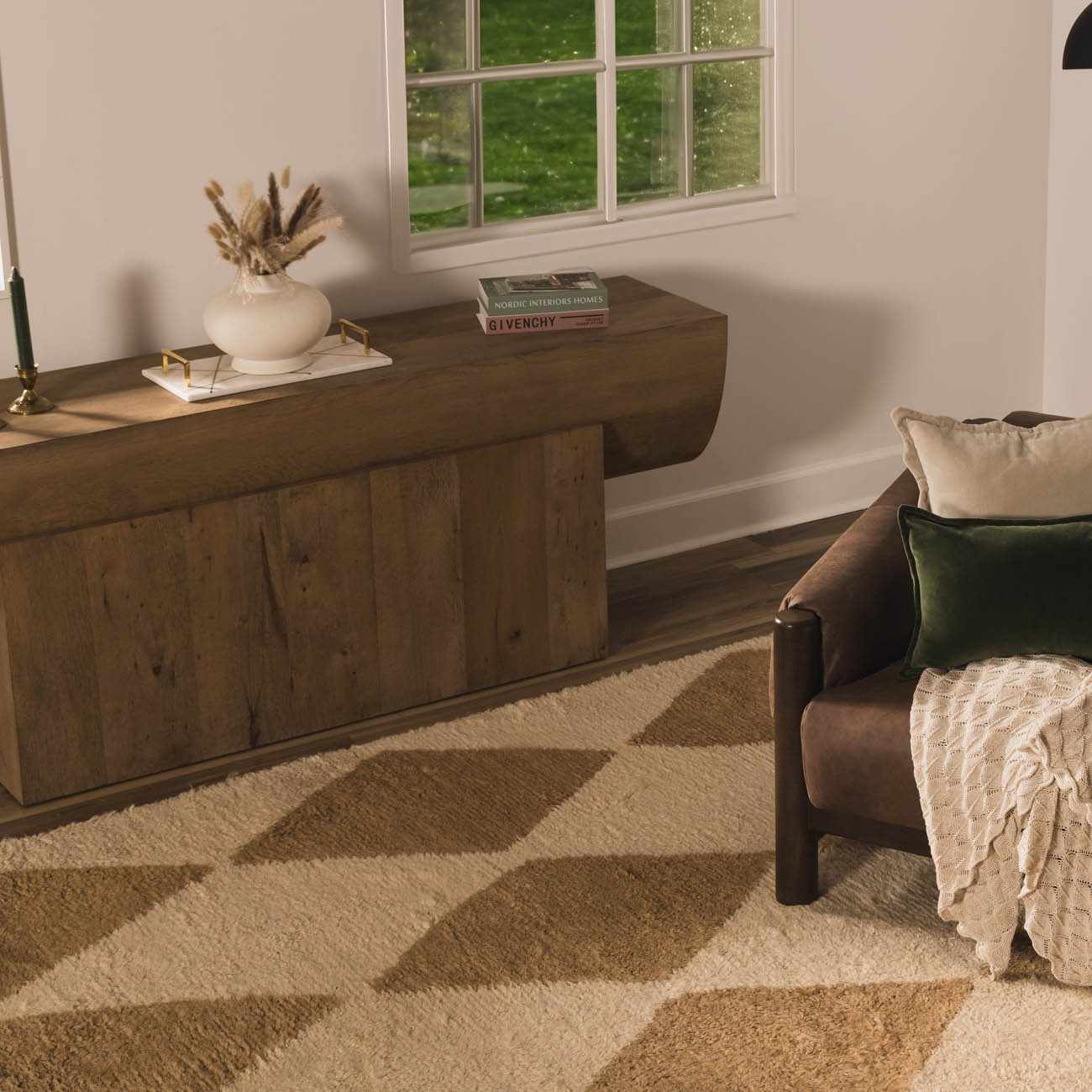 Tivka Diamond Checkered Wool Rug - Image 3
