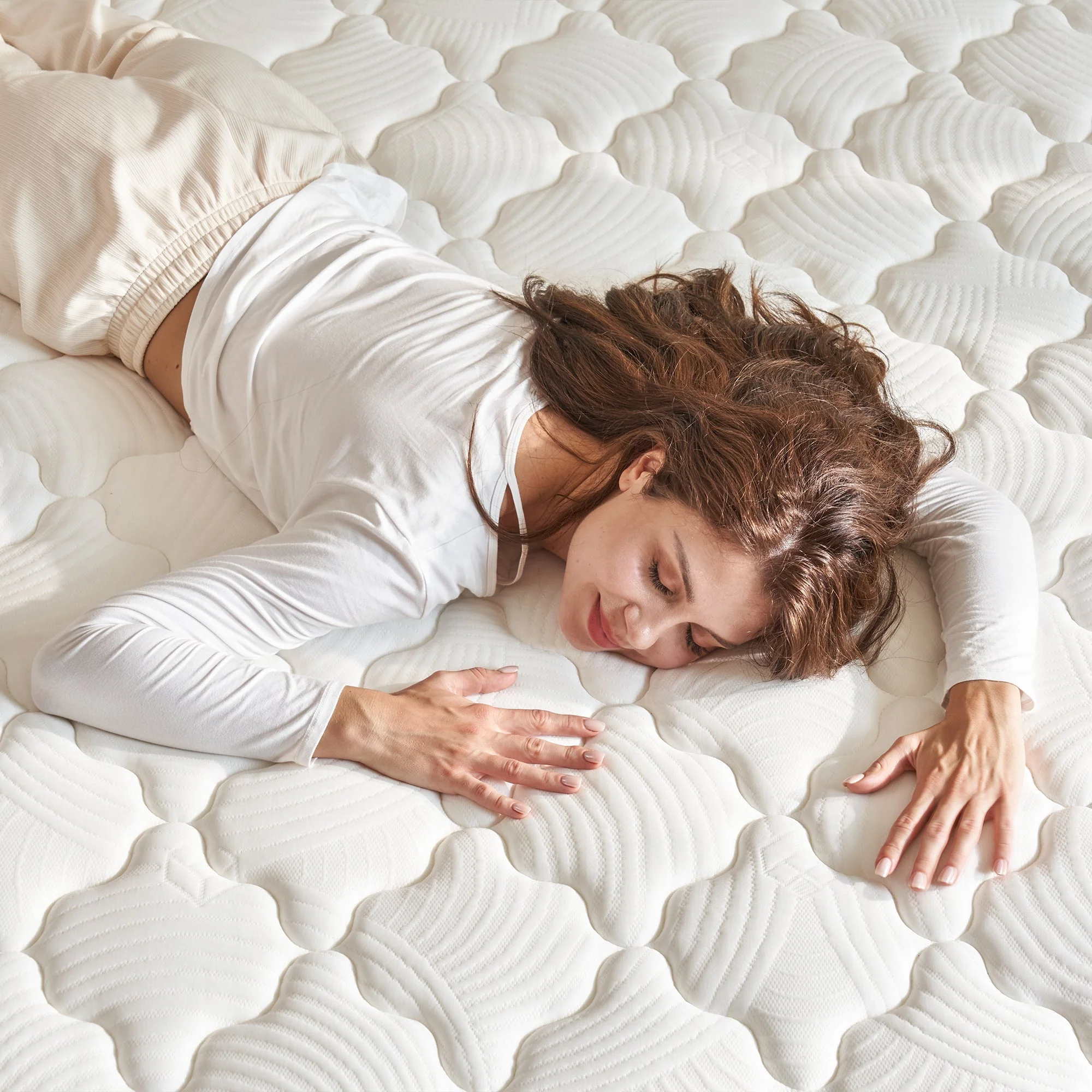 TM Home 12 Inch Hybrid Cooling Memory Foam Mattress - Image 5