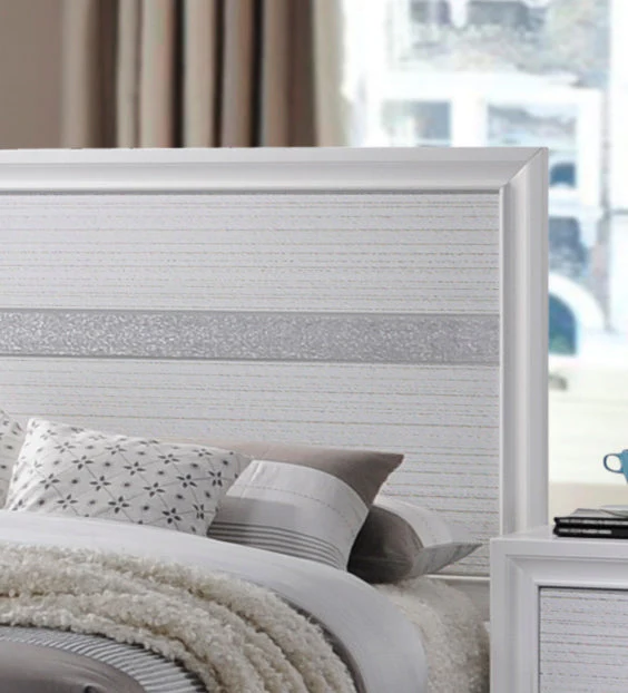 Traditional Style Queen 4 Pc Storage Bedroom Set Made with Wood in White - Image 6