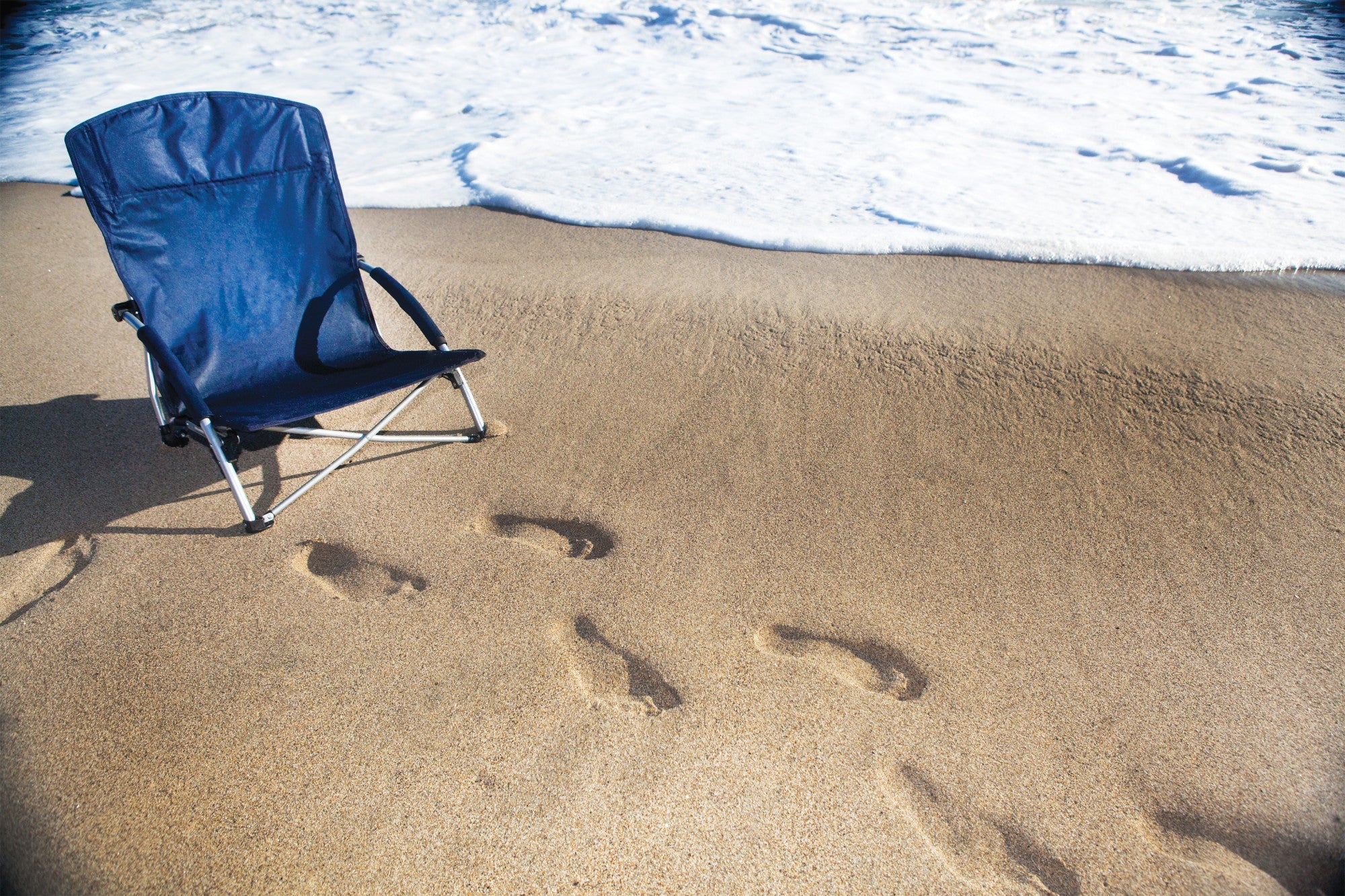 Tranquility Beach Chair with Carry Bag - Image 5