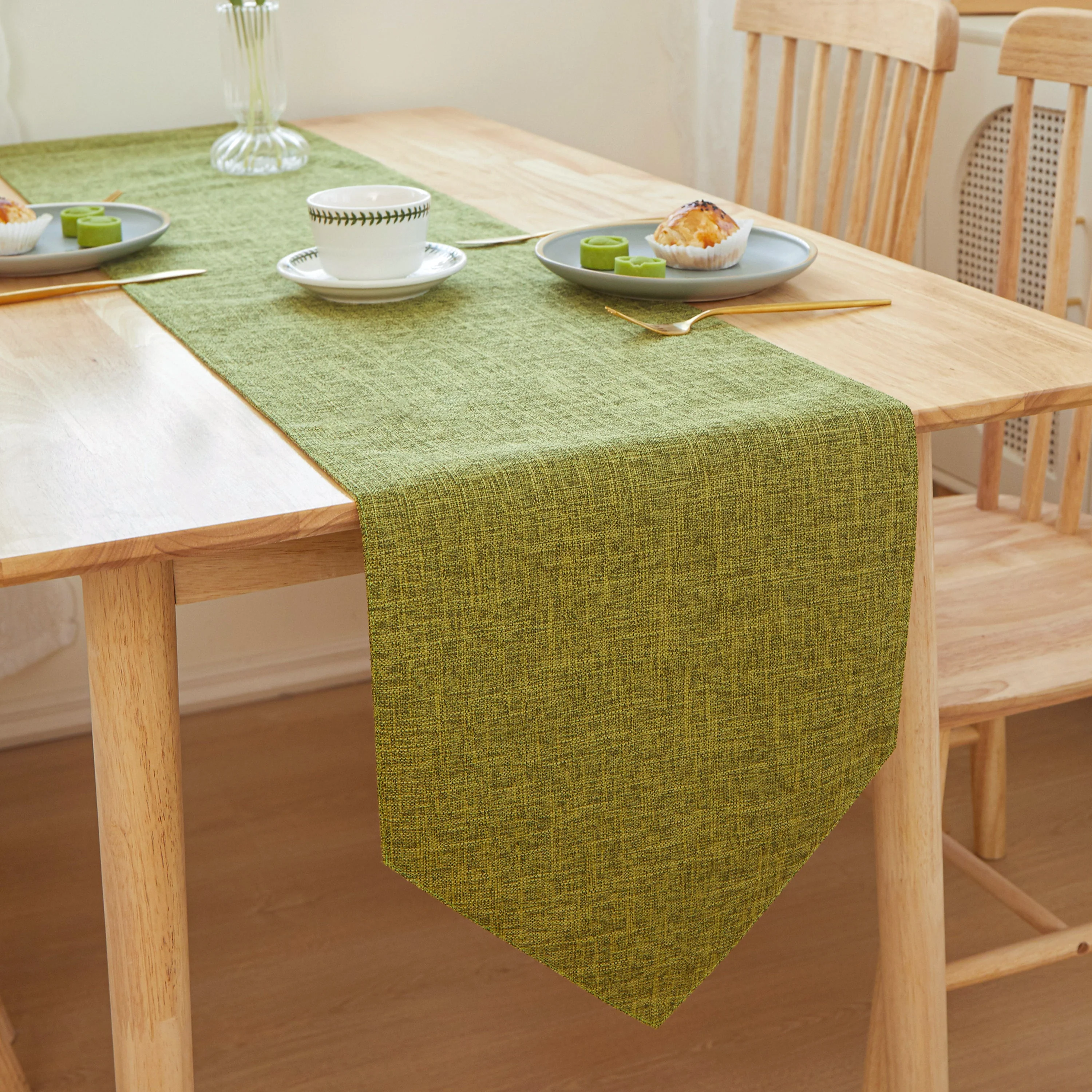 TRT Table Cloth Triangle Edges 12" W x 71" L - Image 11