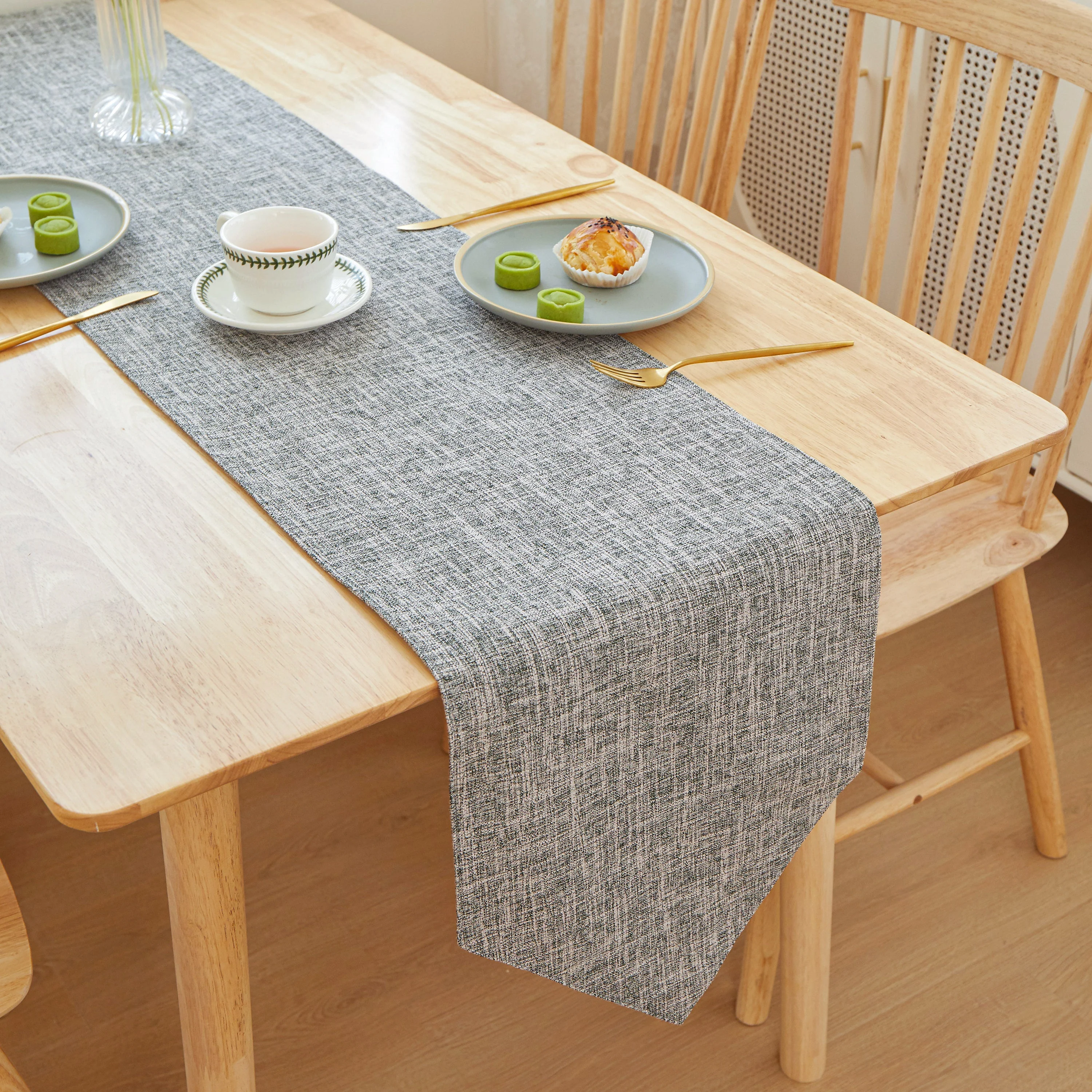 TRT Table Cloth Triangle Edges 12" W x 71" L - Image 2
