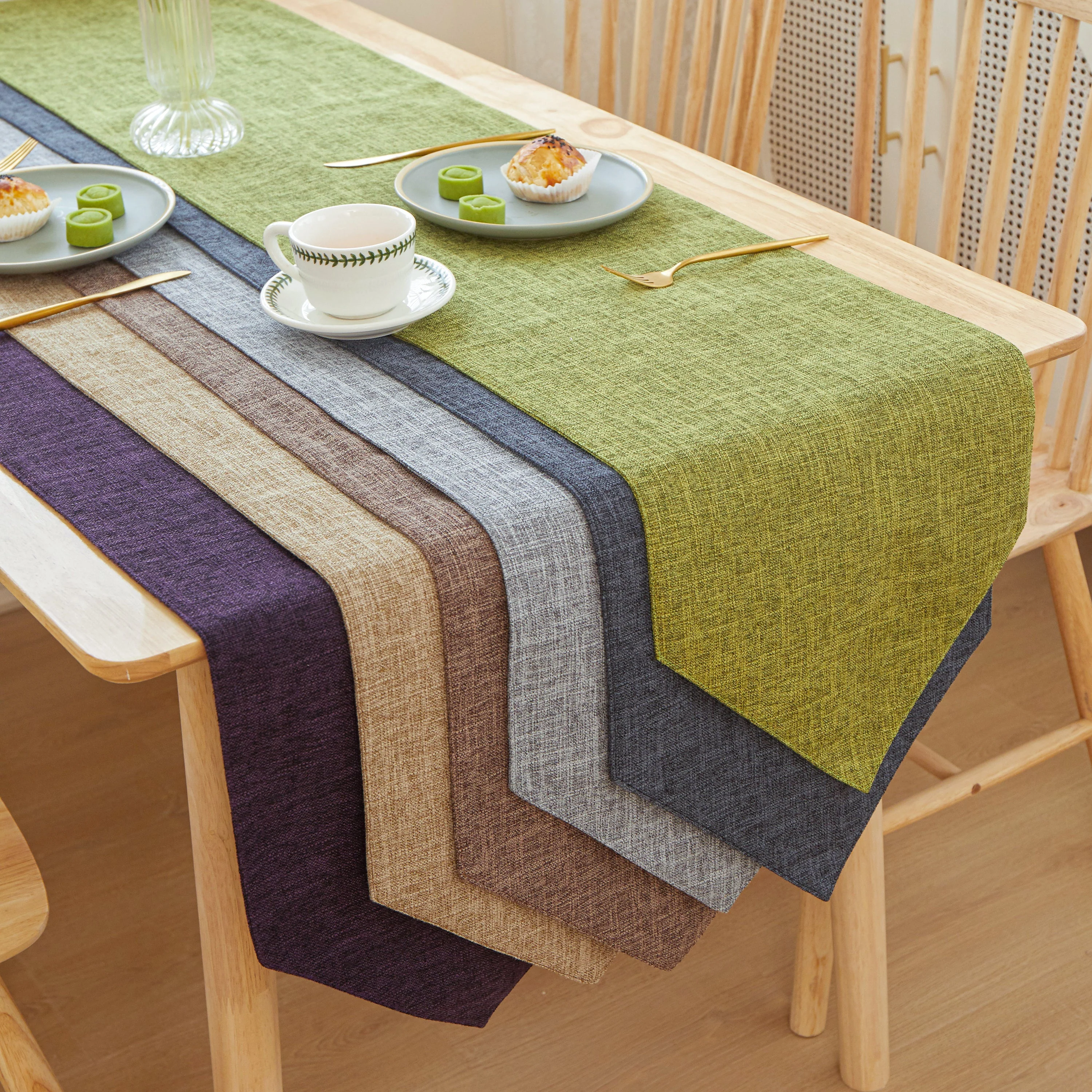 TRT Table Cloth Triangle Edges 12" W x 71" L - Image 23