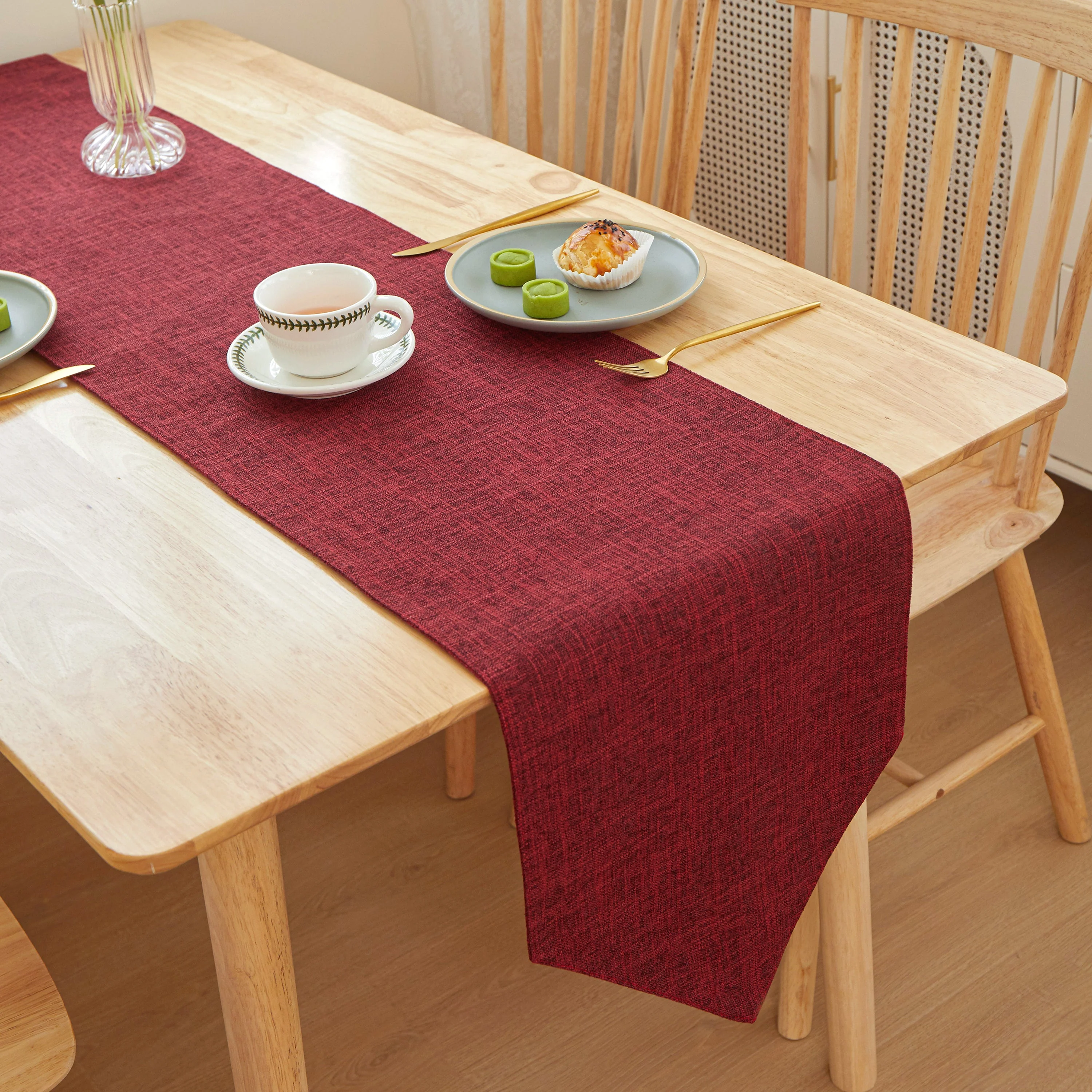 TRT Table Cloth Triangle Edges 12" W x 71" L - Image 3