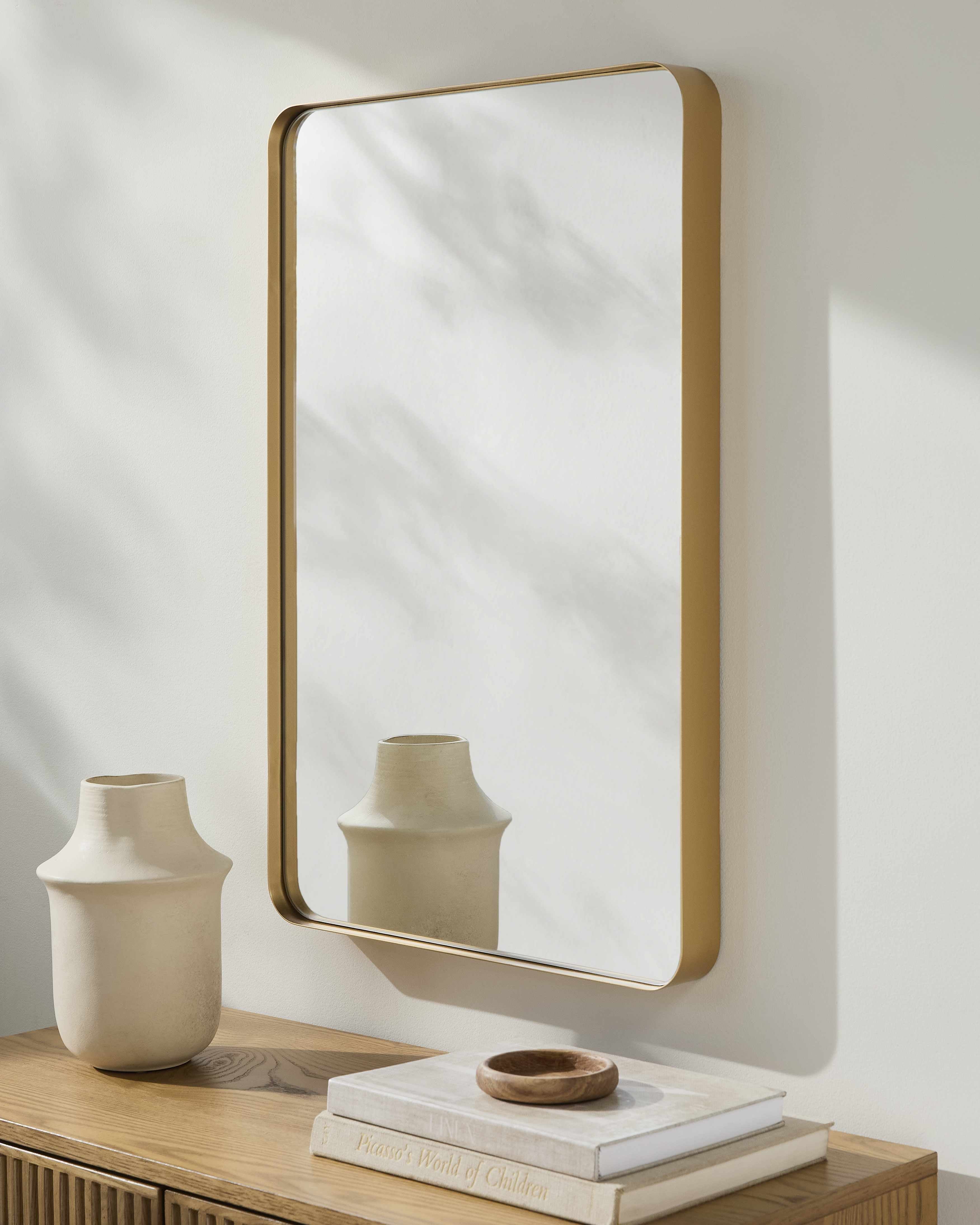 Tubii Gold Mirror with Iron Base - Image 6