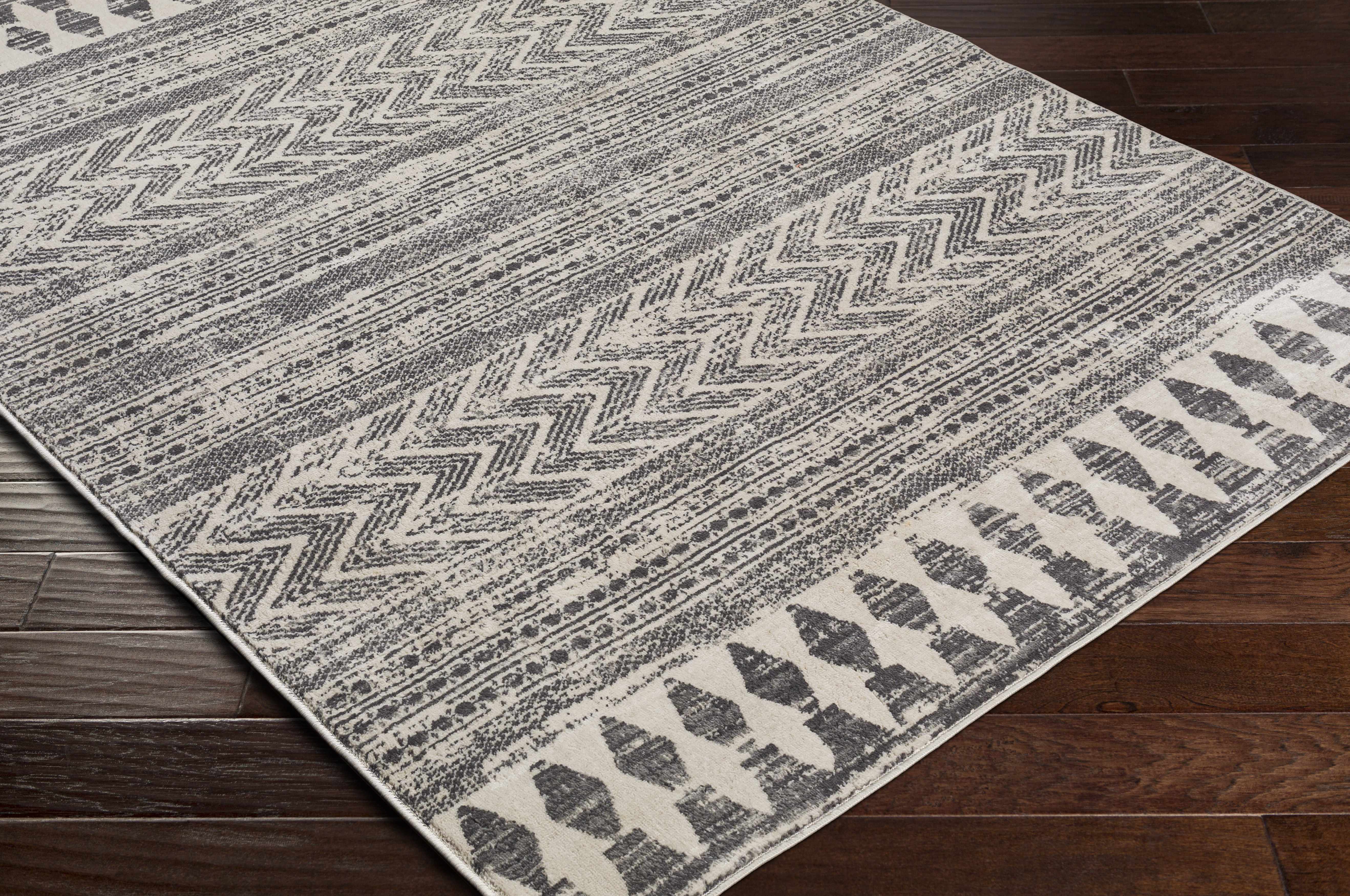 Tuy Area Rug - Image 3