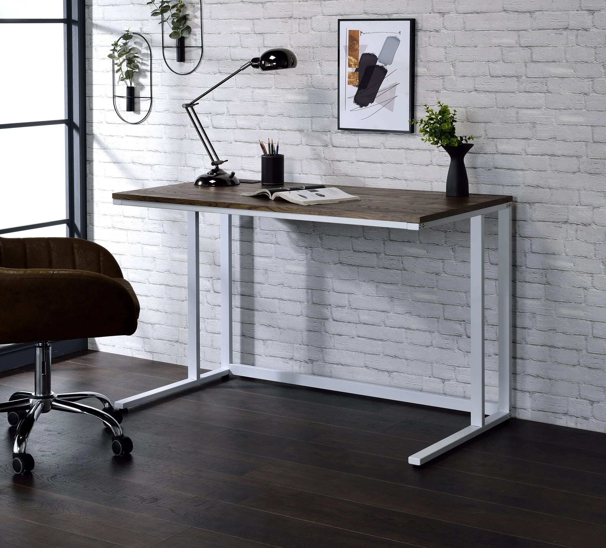 Tyrese - Writing Desk With USB - Image 2