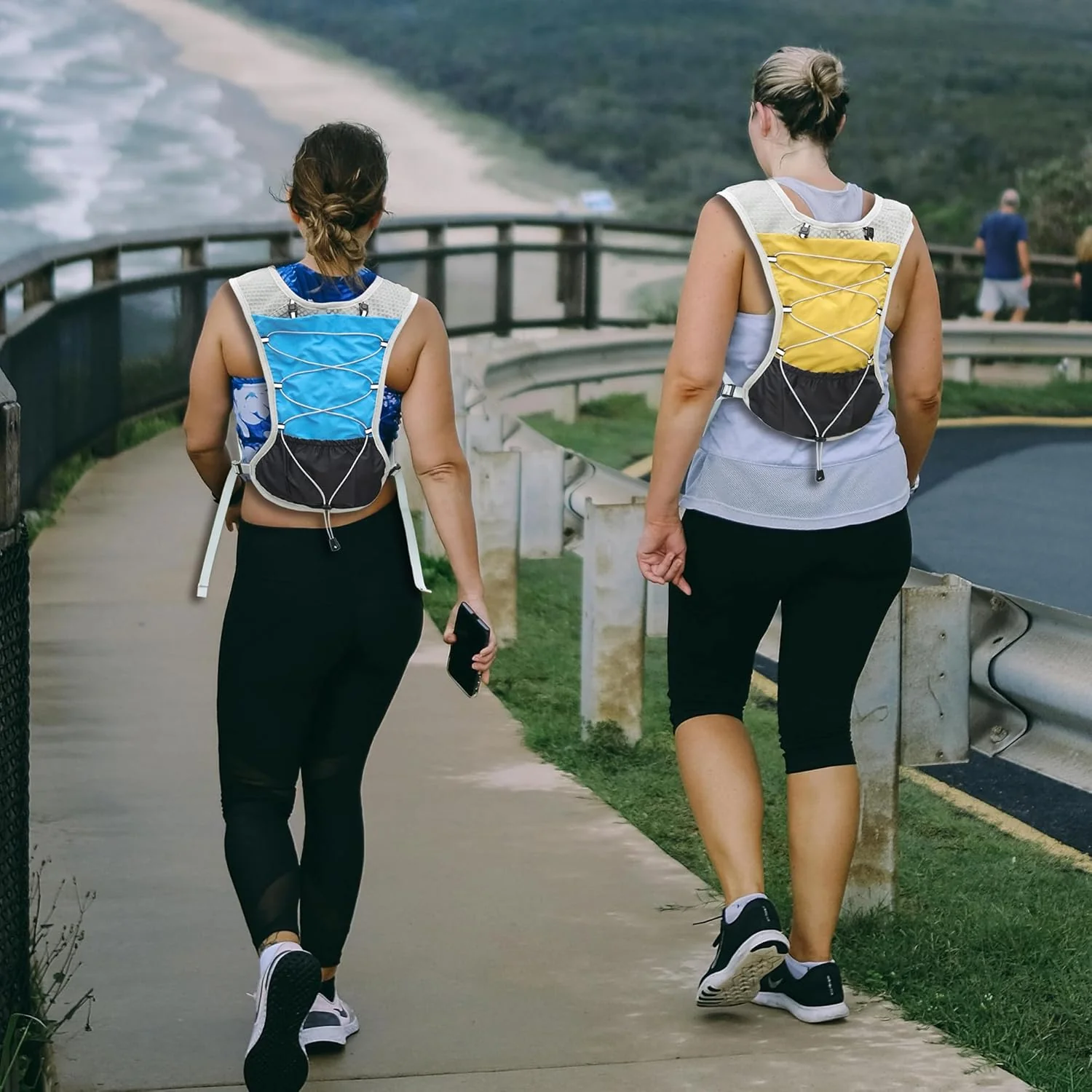 Ultra Lightweight Running Hydration Vest 2L Bladder 6 Pocket Pack 103g - Image 63
