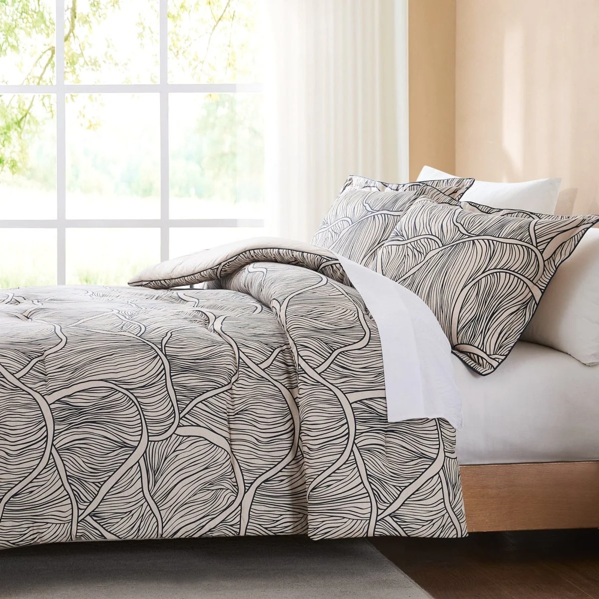 Umbra Bloom Comforter Set - Image 11