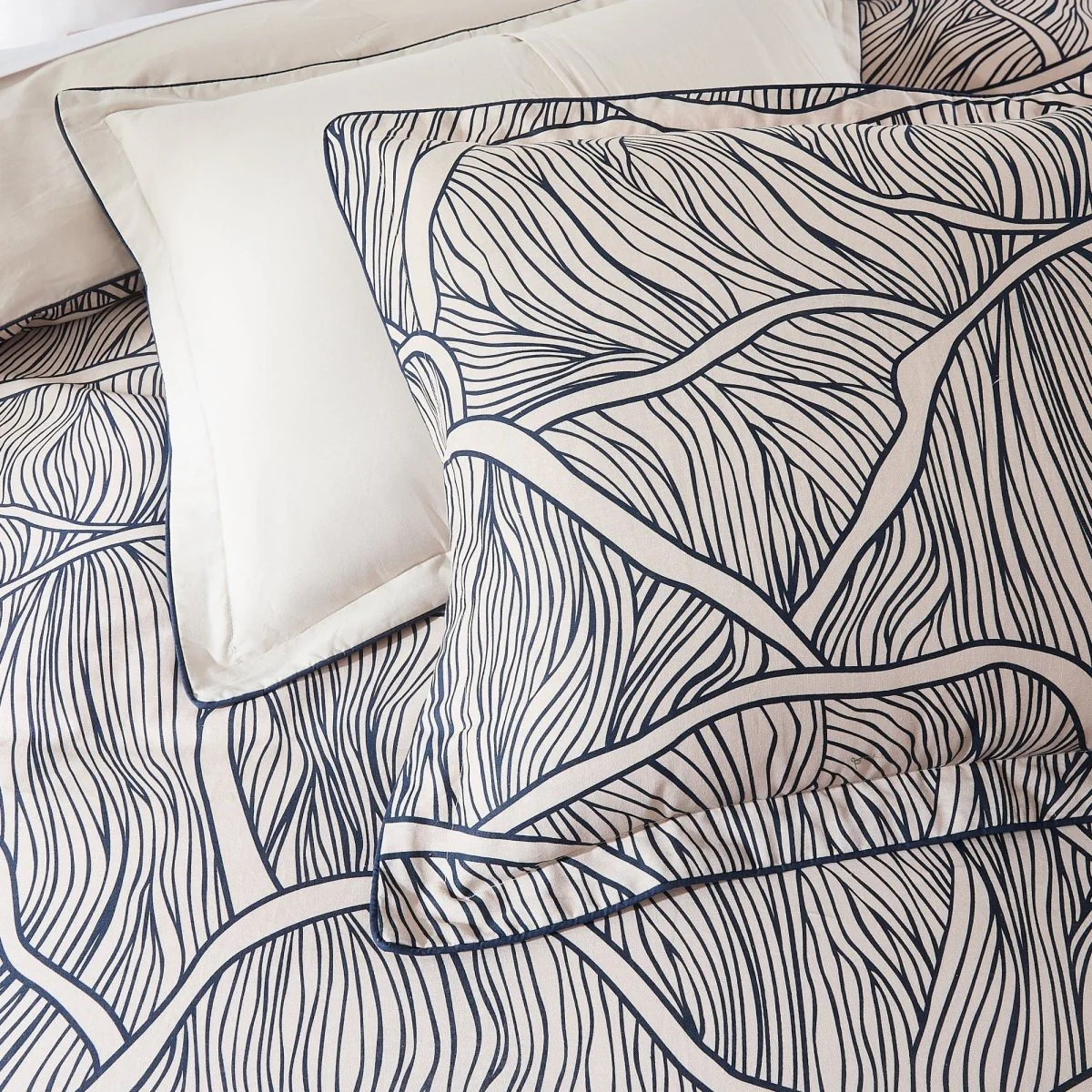 Umbra Bloom Duvet Cover Set - Image 16