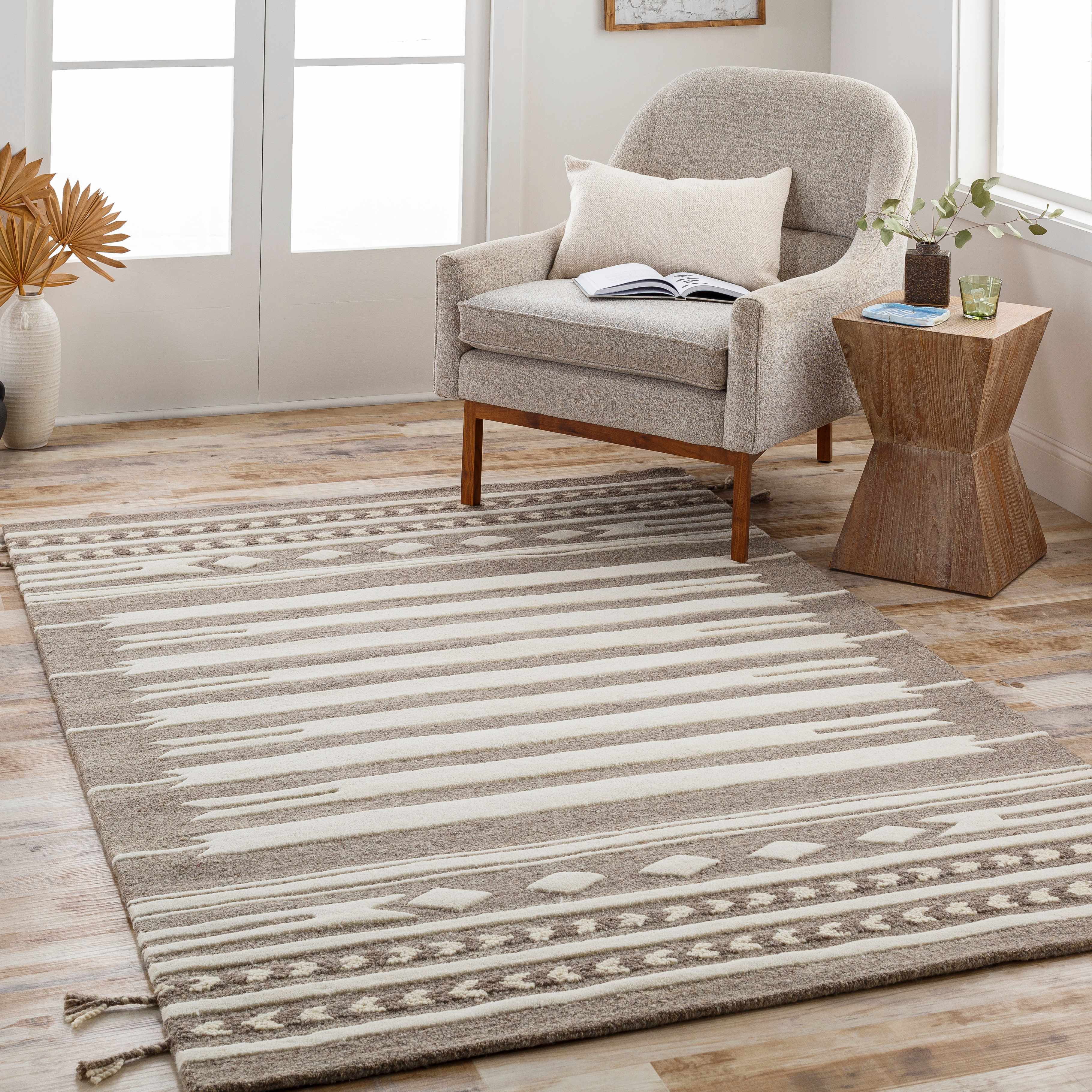 Vamo Area Rug - Clearance - Image 2