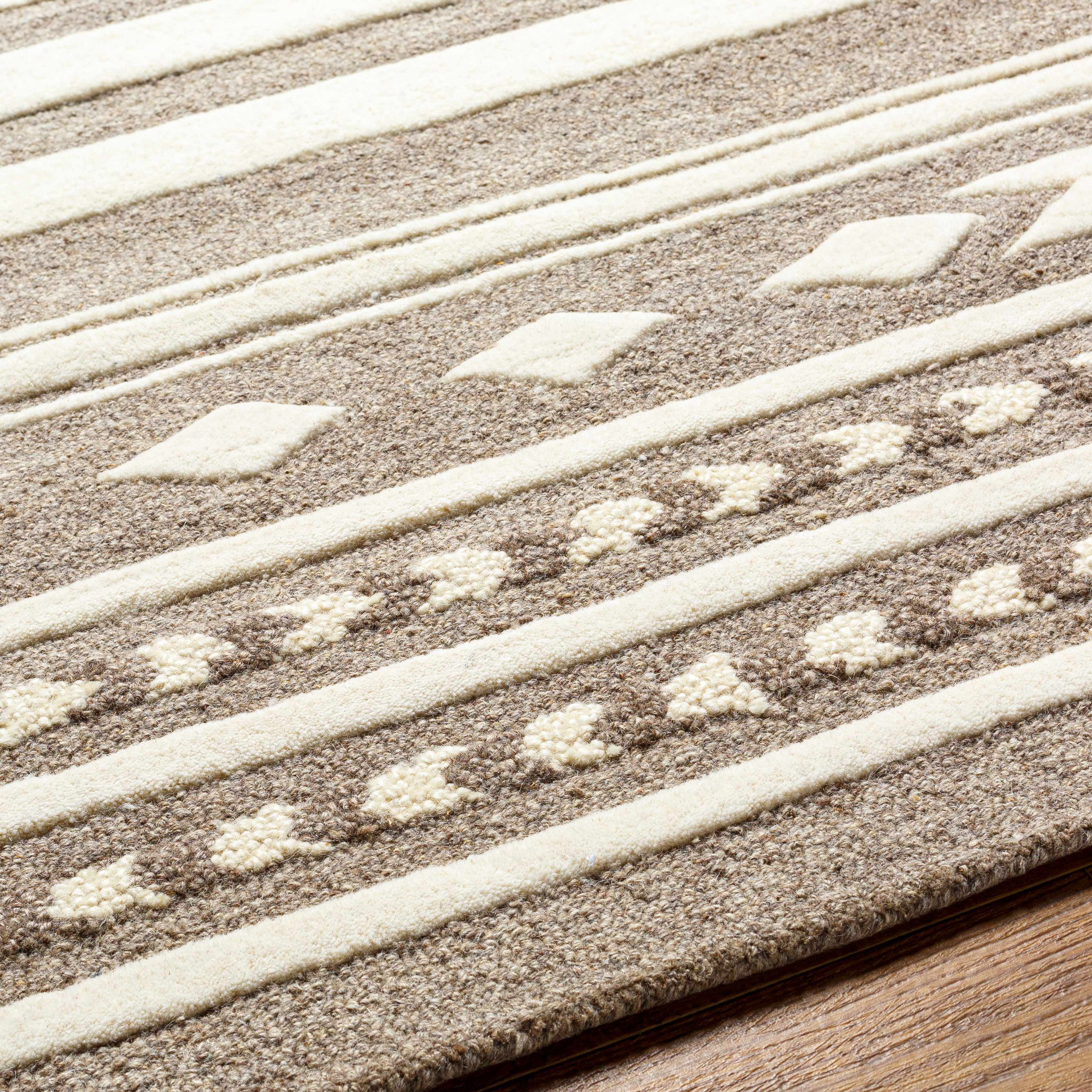 Vamo Area Rug - Clearance - Image 8