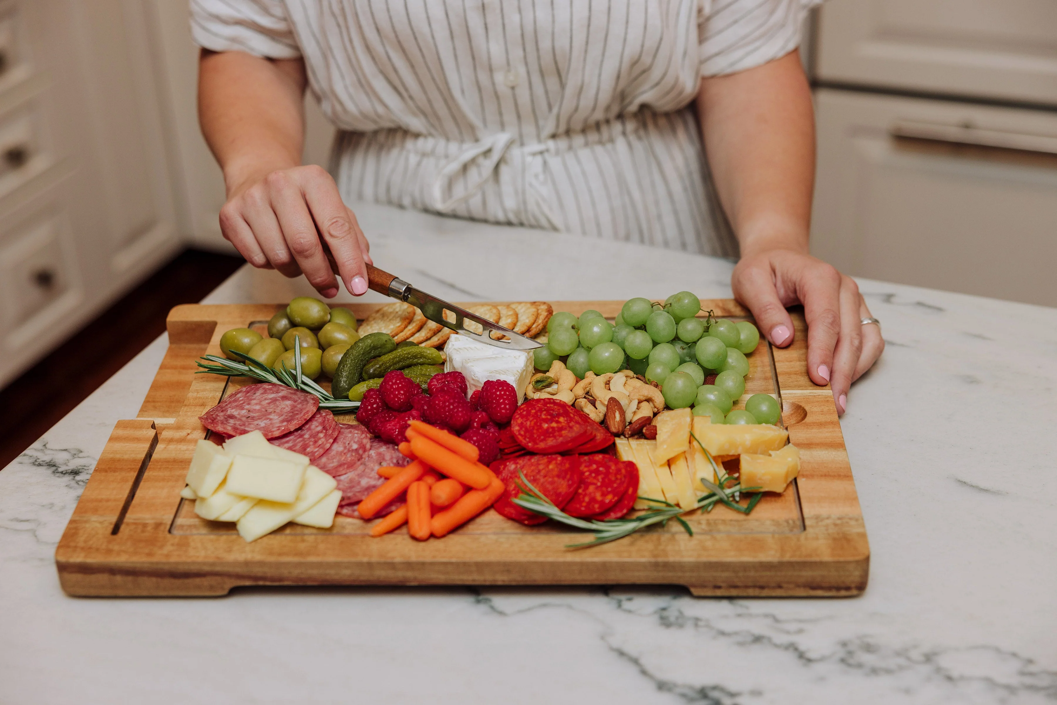 Ventana - Tempered Glass and Acacia Cheese Board and Knife Set - Image 10
