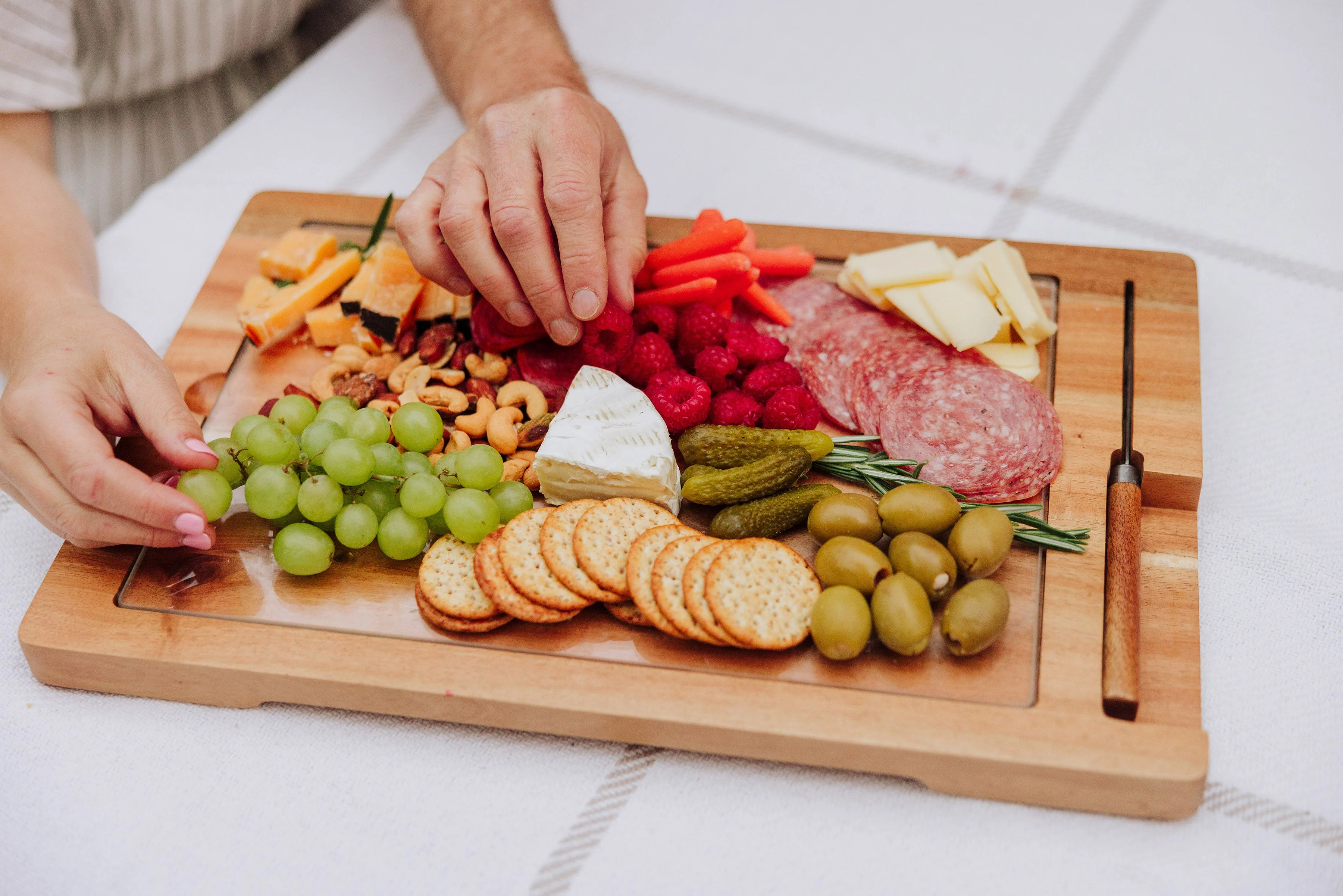 Ventana - Tempered Glass and Acacia Cheese Board and Knife Set - Image 7