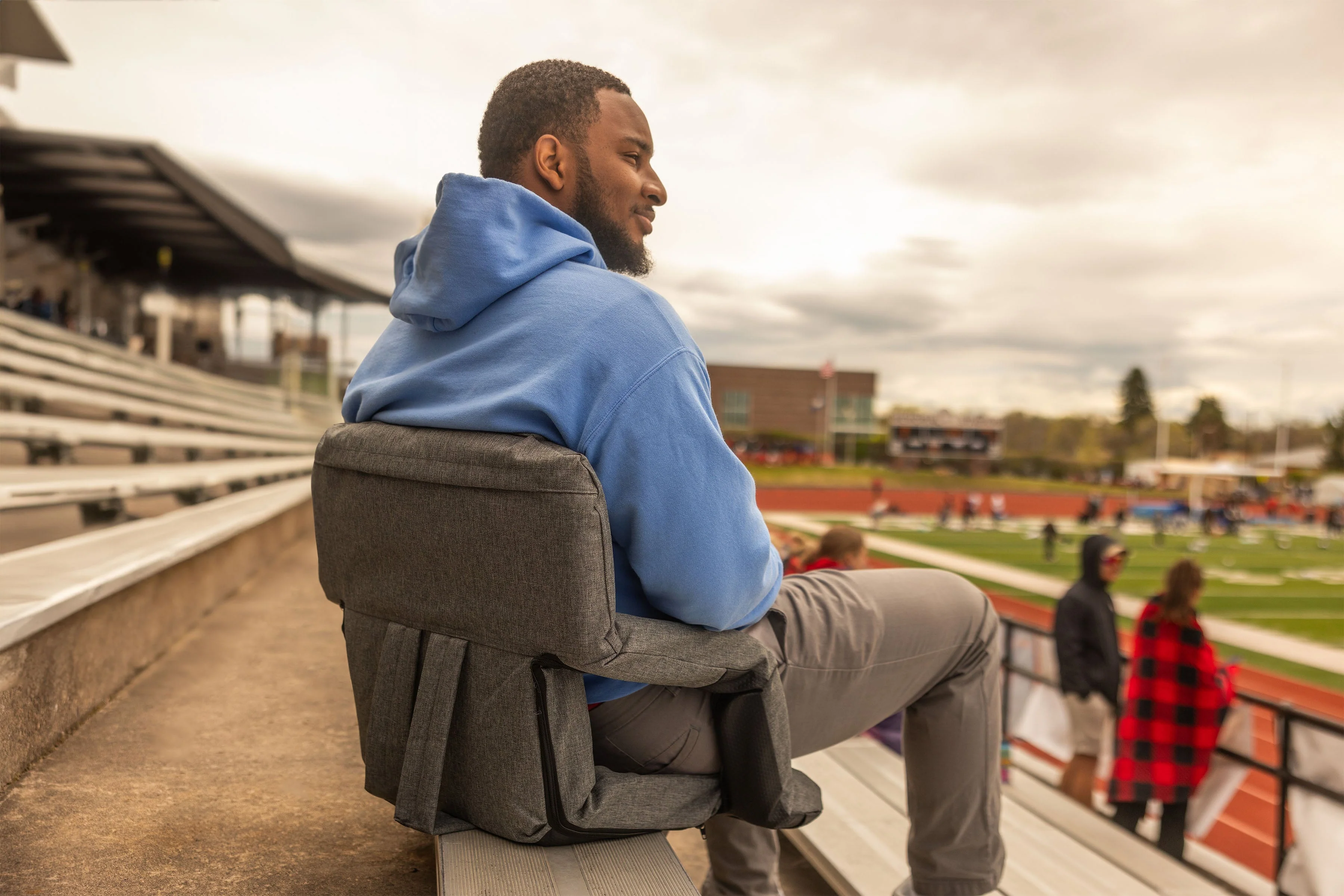 Ventura Portable Reclining Stadium Seat - Image 4