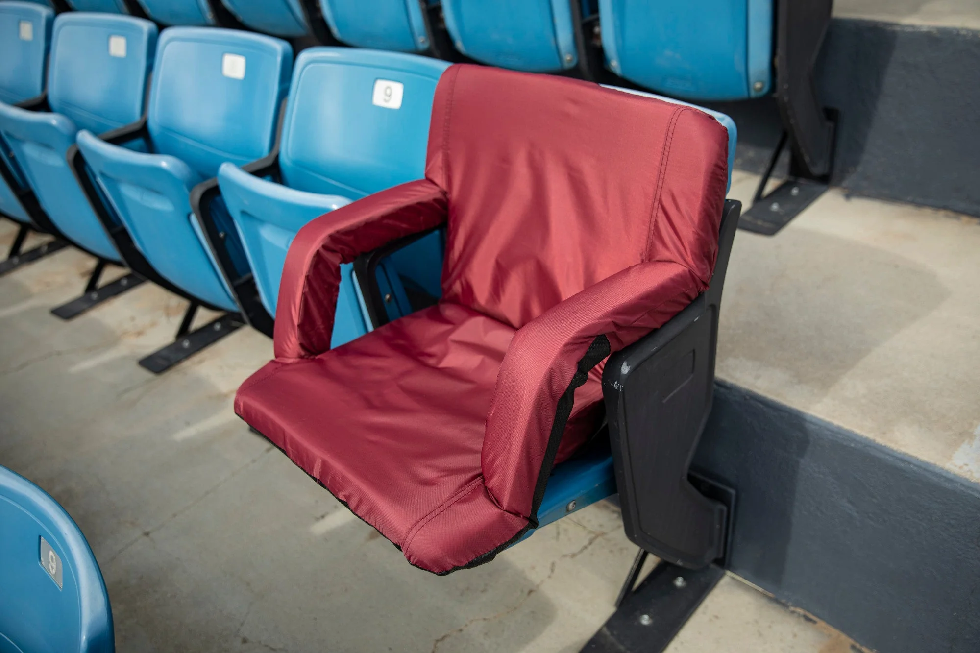 Ventura Portable Reclining Stadium Seat - Image 73