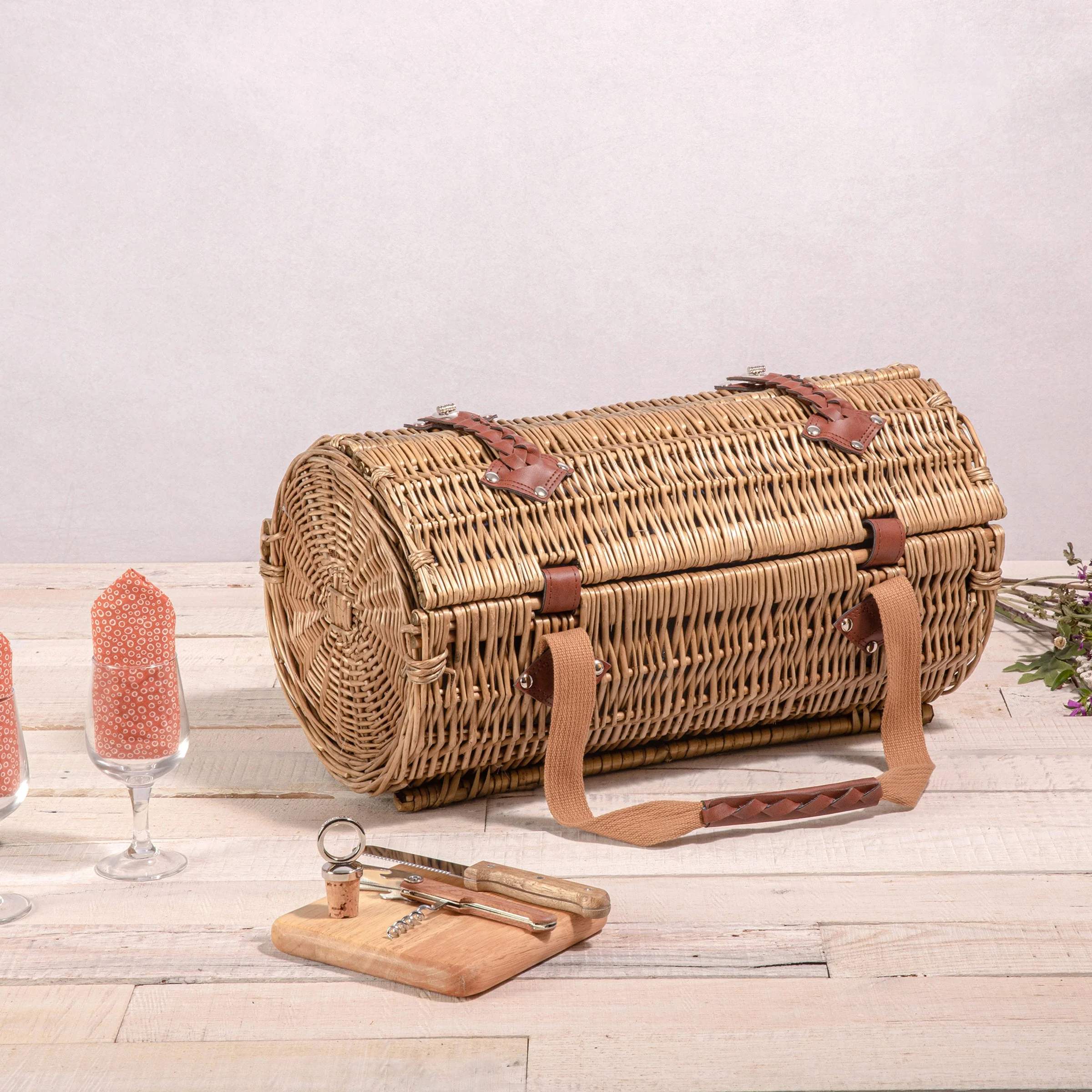 Verona Wine & Cheese Picnic Basket - Image 7