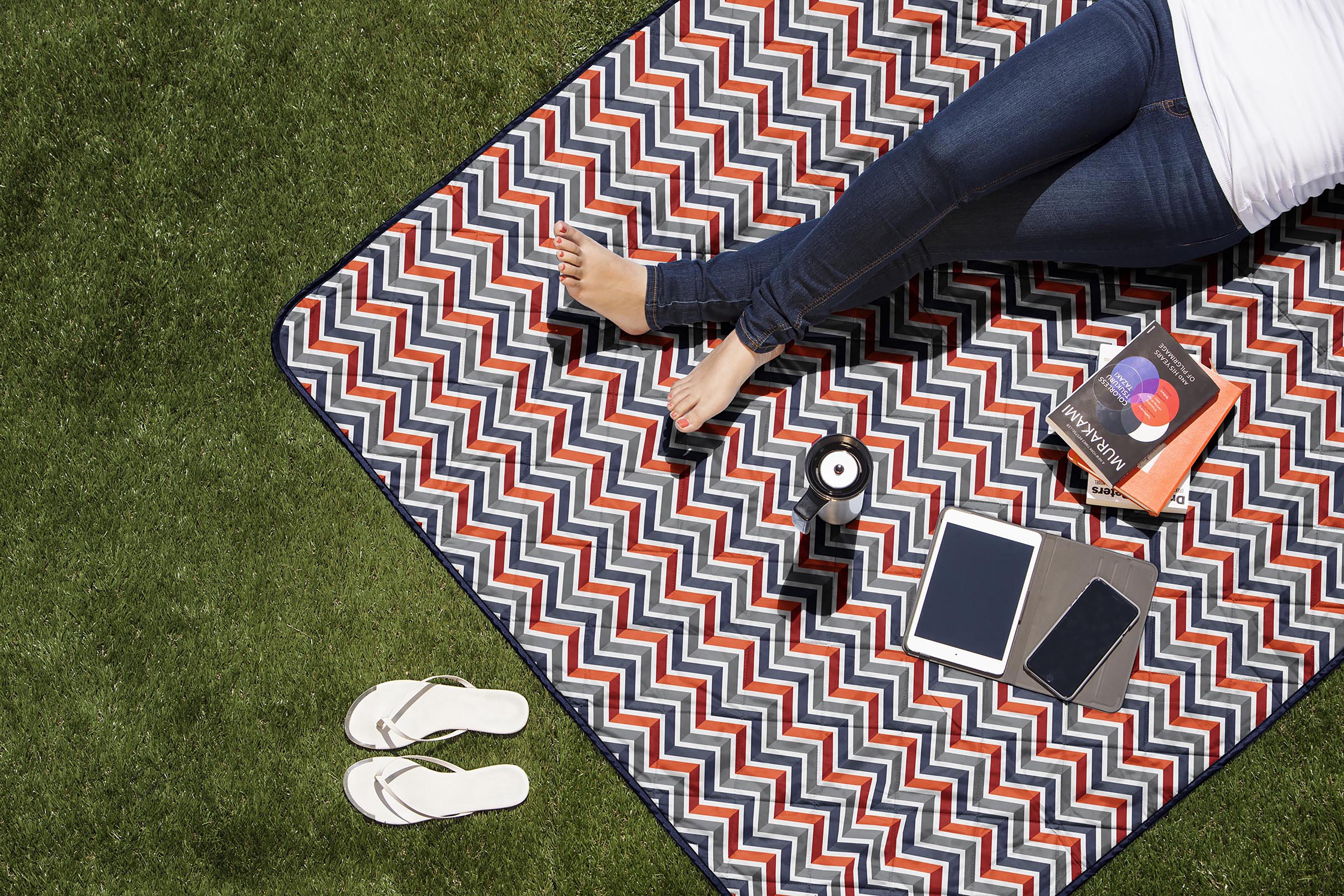 Vista Outdoor Picnic Blanket & Tote - Image 25