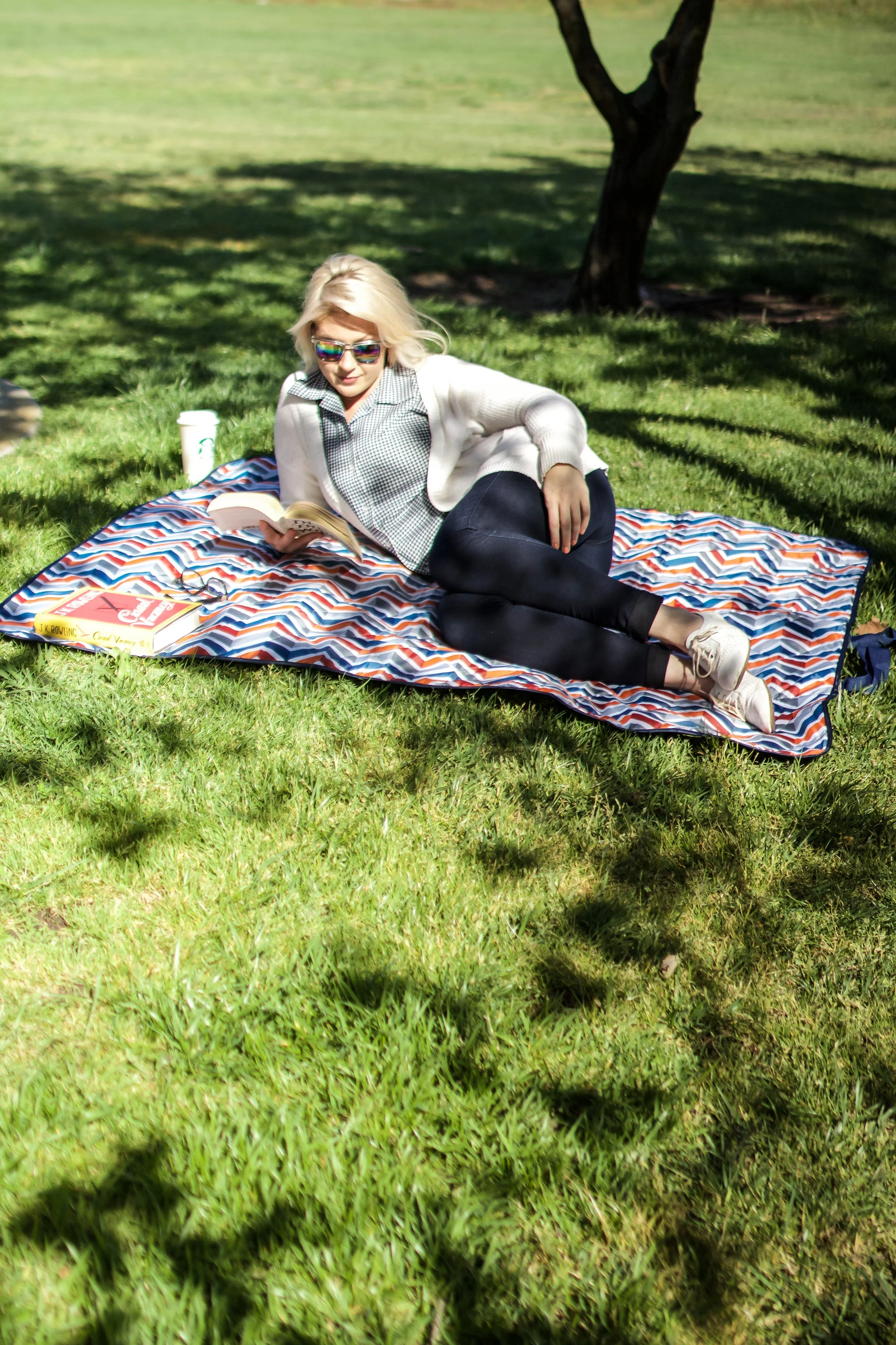 Vista Outdoor Picnic Blanket & Tote - Image 31