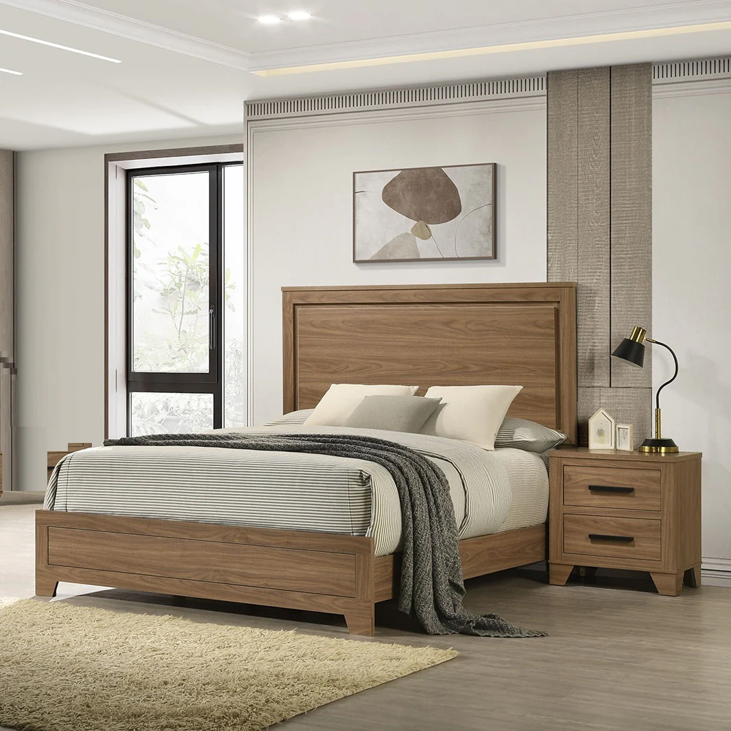 Walnut / Chestnut 3pc Queen Size Bedroom Set with Nightstands - Image 4