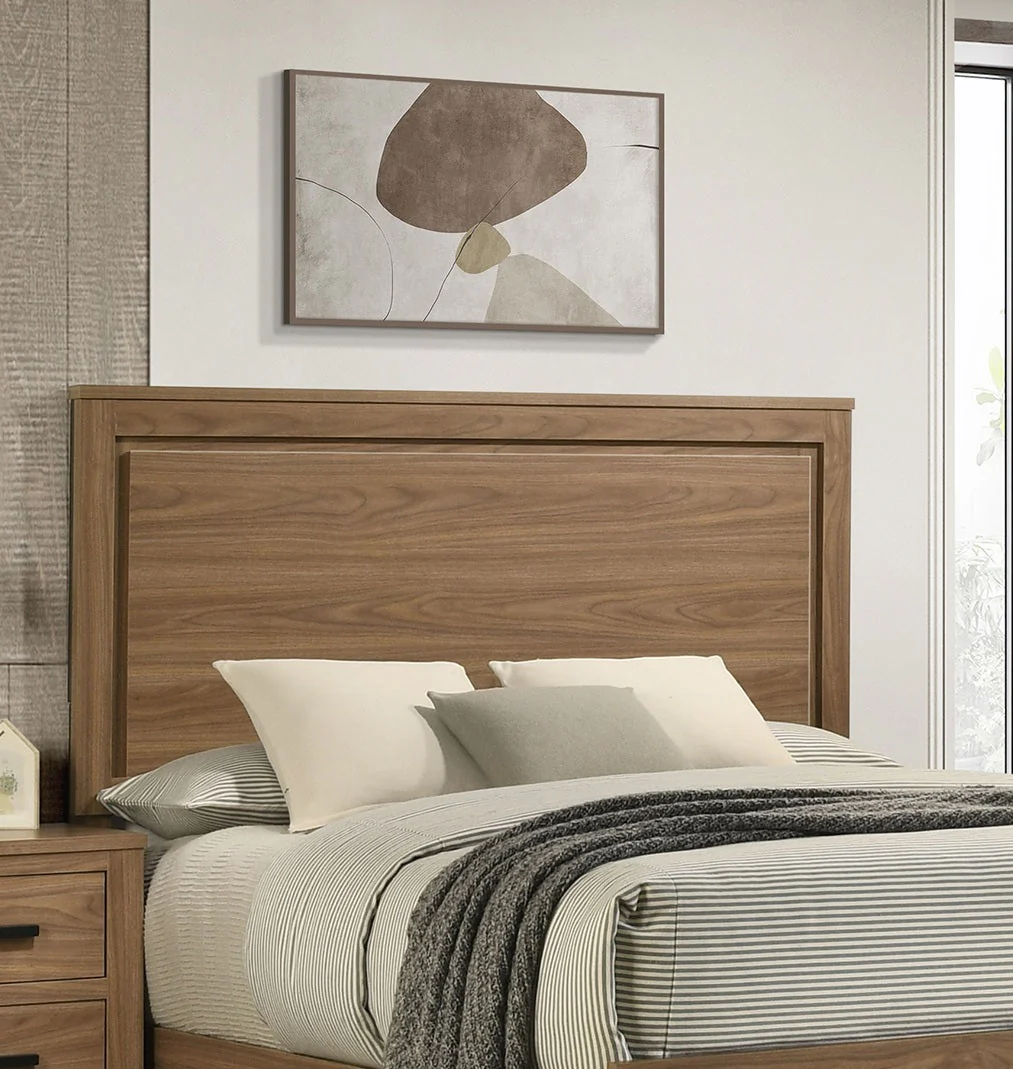 Walnut / Chestnut 3pc Queen Size Bedroom Set with Nightstands - Image 8