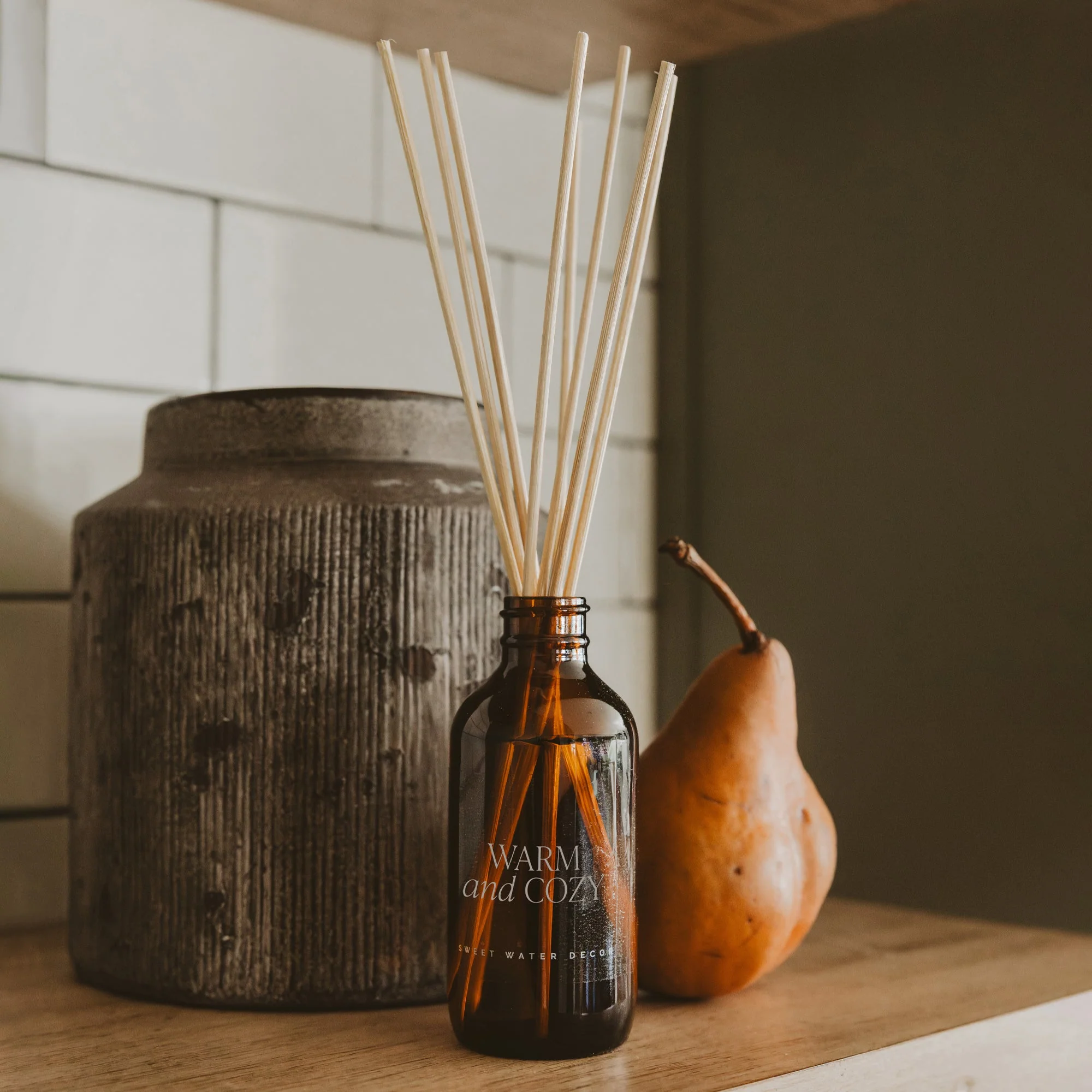 Warm and Cozy Amber Reed Diffuser - Image 3