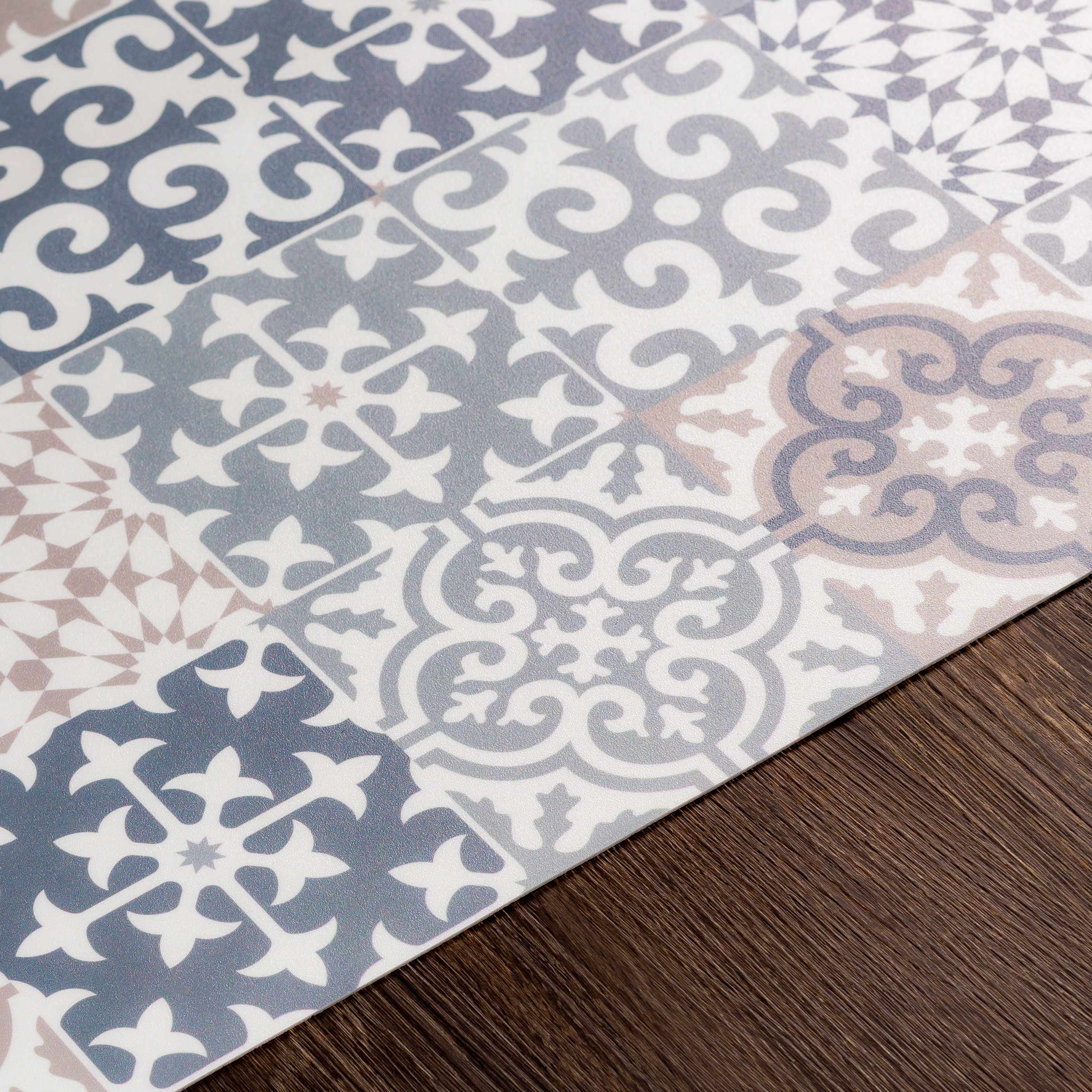 Warsop Area Rug - Clearance - Image 4