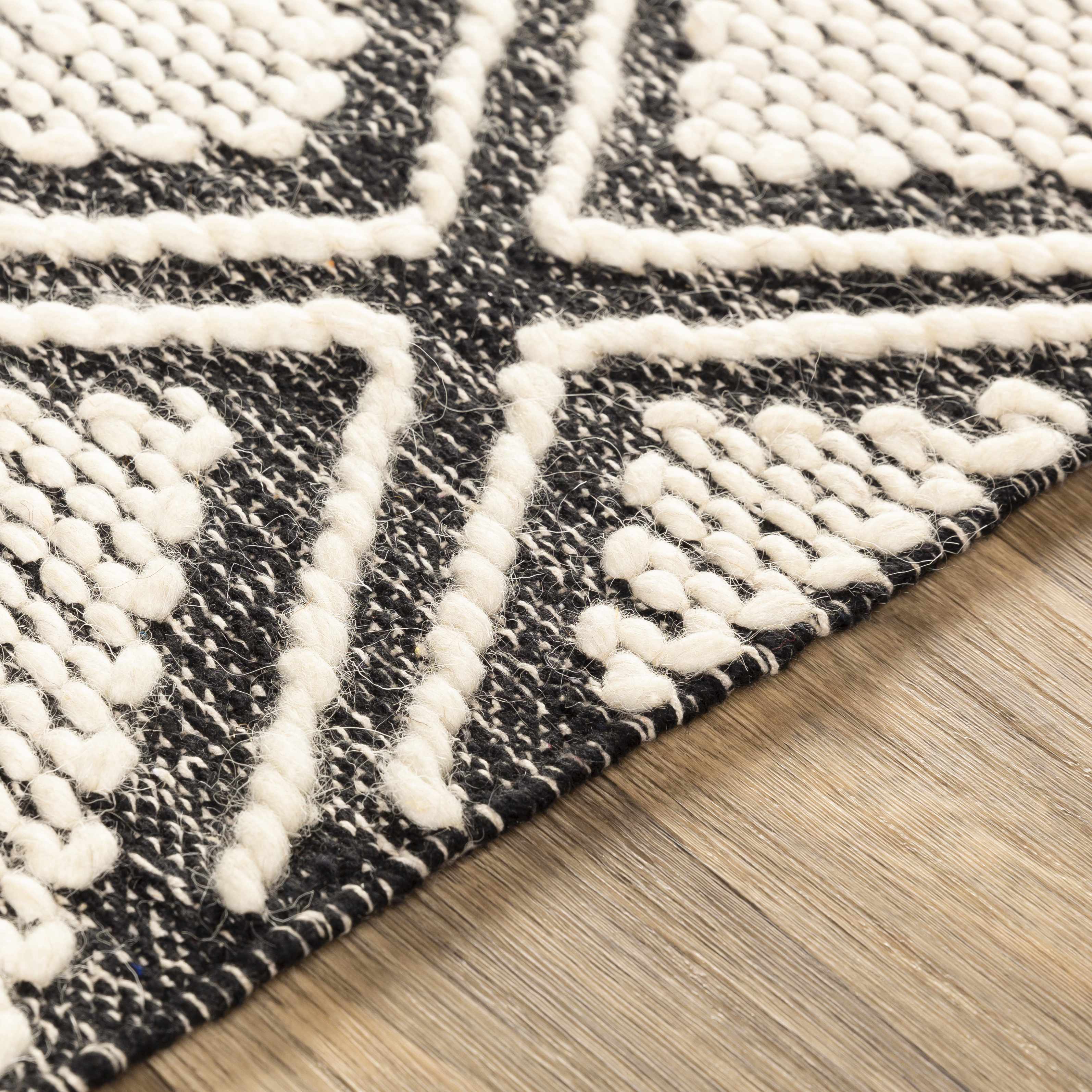 Wausa Area Rug - Clearance - Image 9