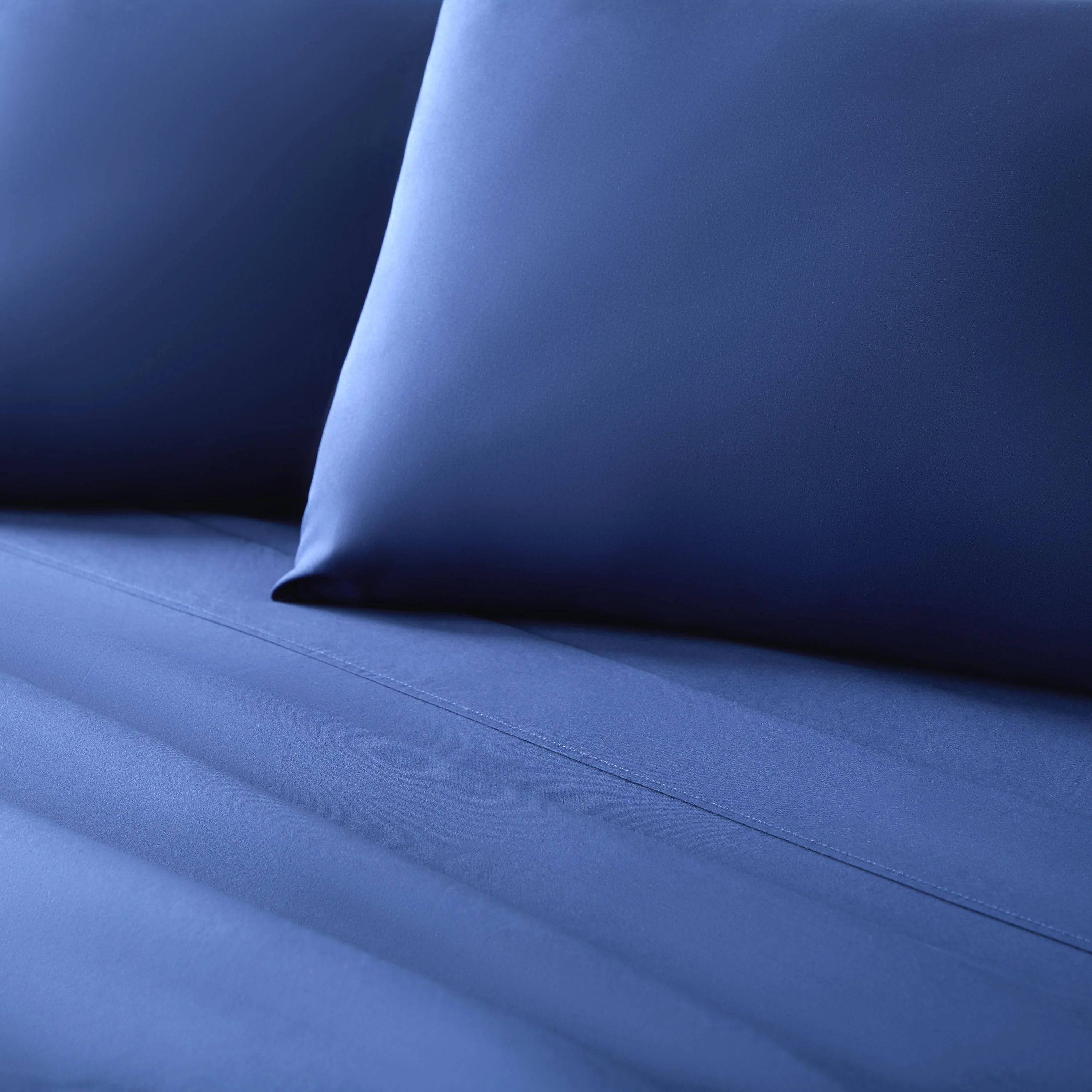 Weekender 3-Piece Microfiber Bed Sheet Set - Twin Blue - Image 3