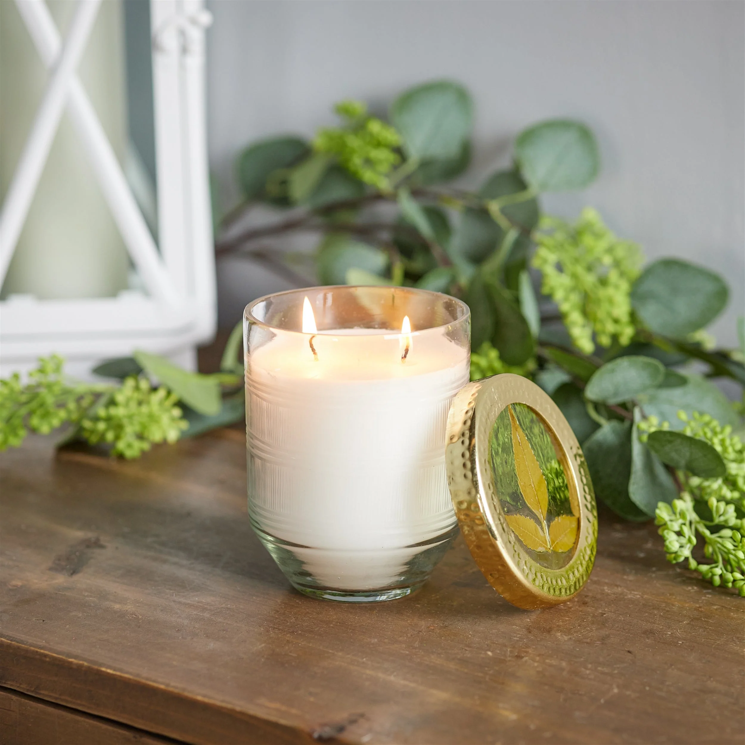 Whit Currant Scented Soy Candle with Pressed Floral Lid 5"D - Image 2
