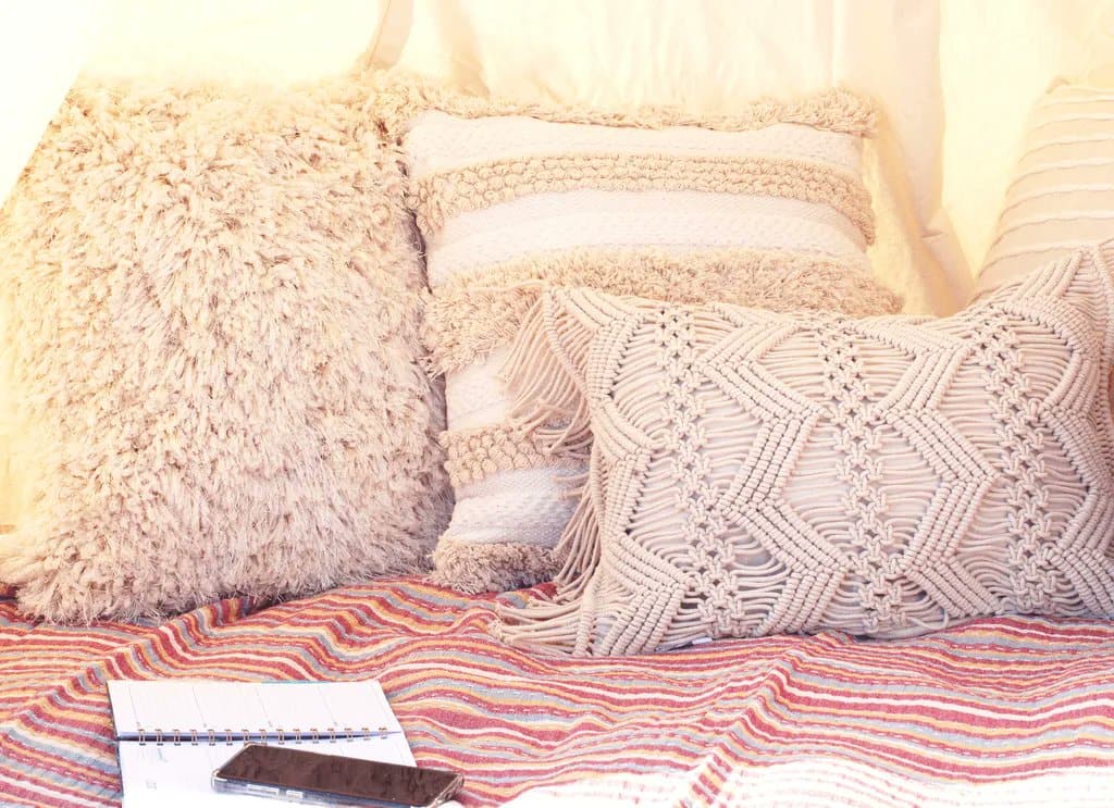 Wilbur Tufted Decorative Pillow Cover - Image 9