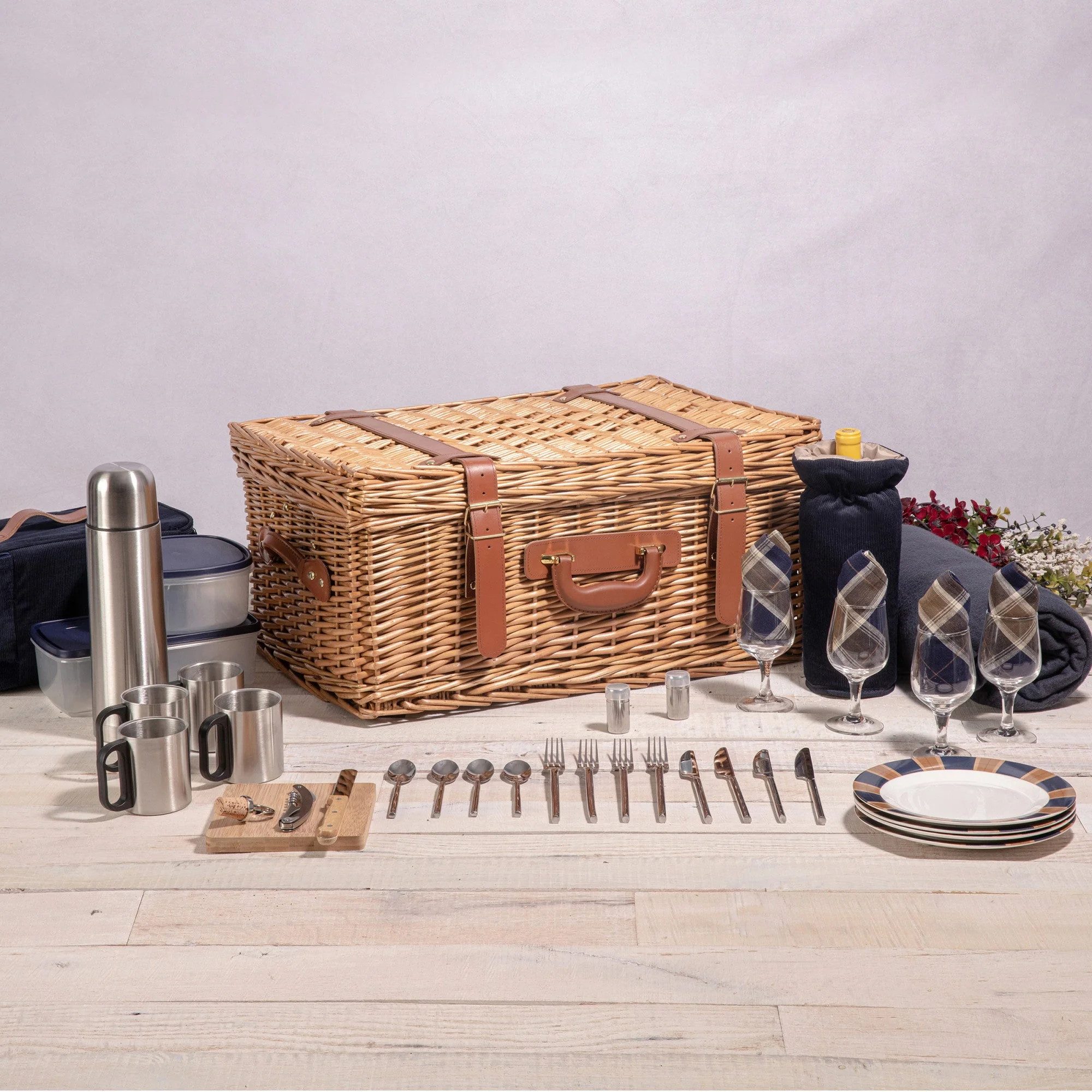 Windsor Picnic Basket - Image 2